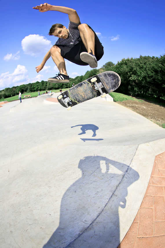 Christian-Michalowski-FsNollieHeelflip-Viersen-Gentsch.jpg