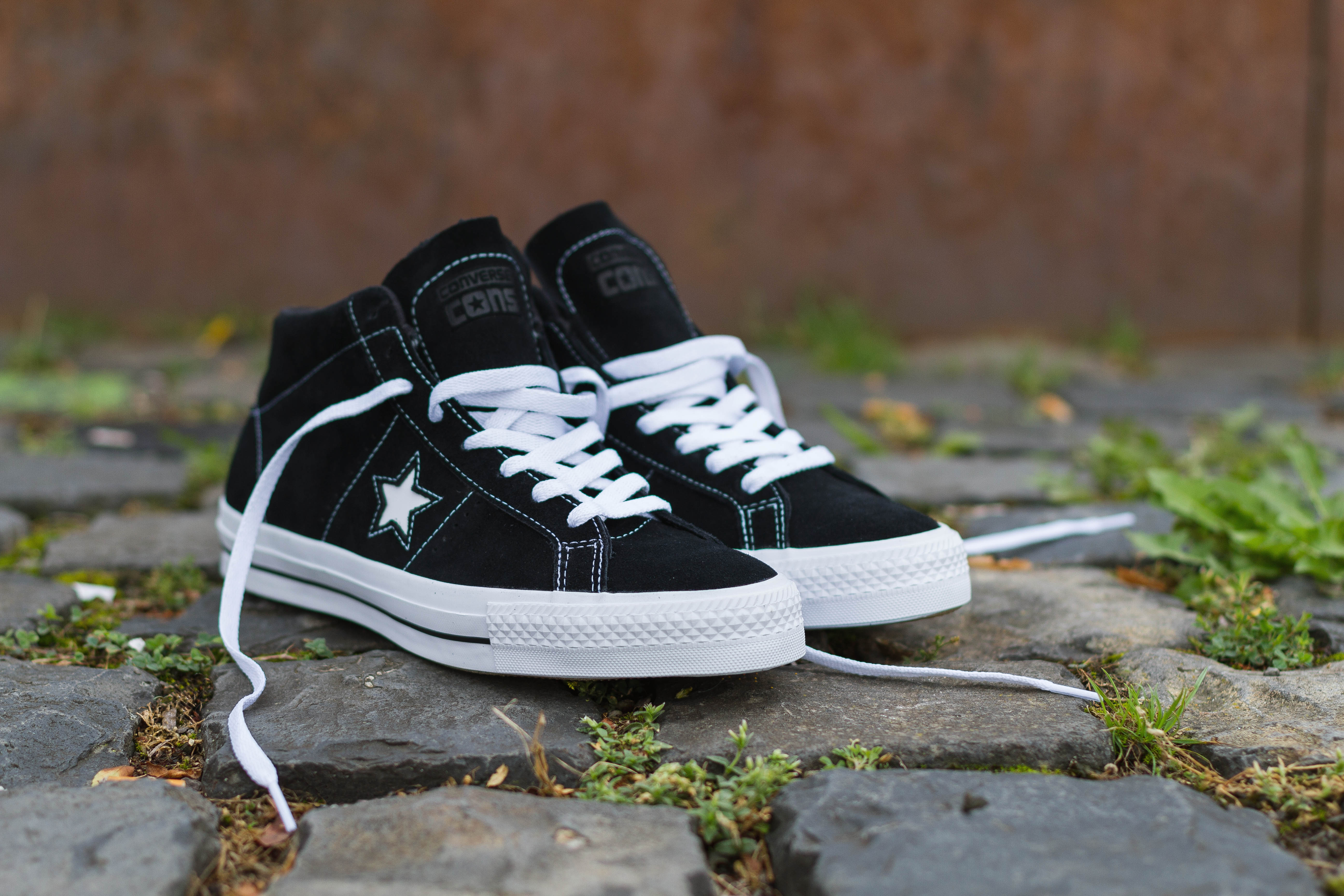 Converse One Star Pro