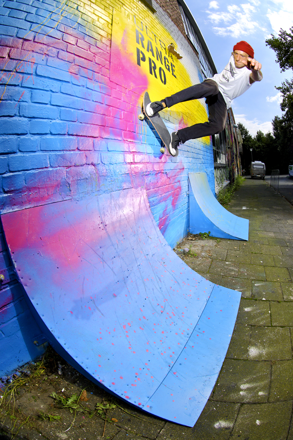 Krasse_Wallride2fakie_HKadj_.jpg