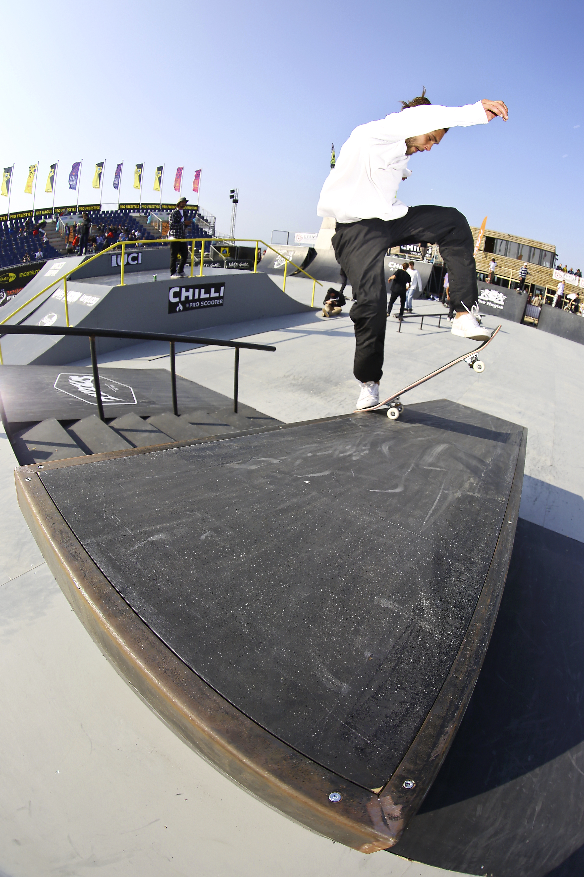 PatrickRogalski_FsBluntslide.jpg