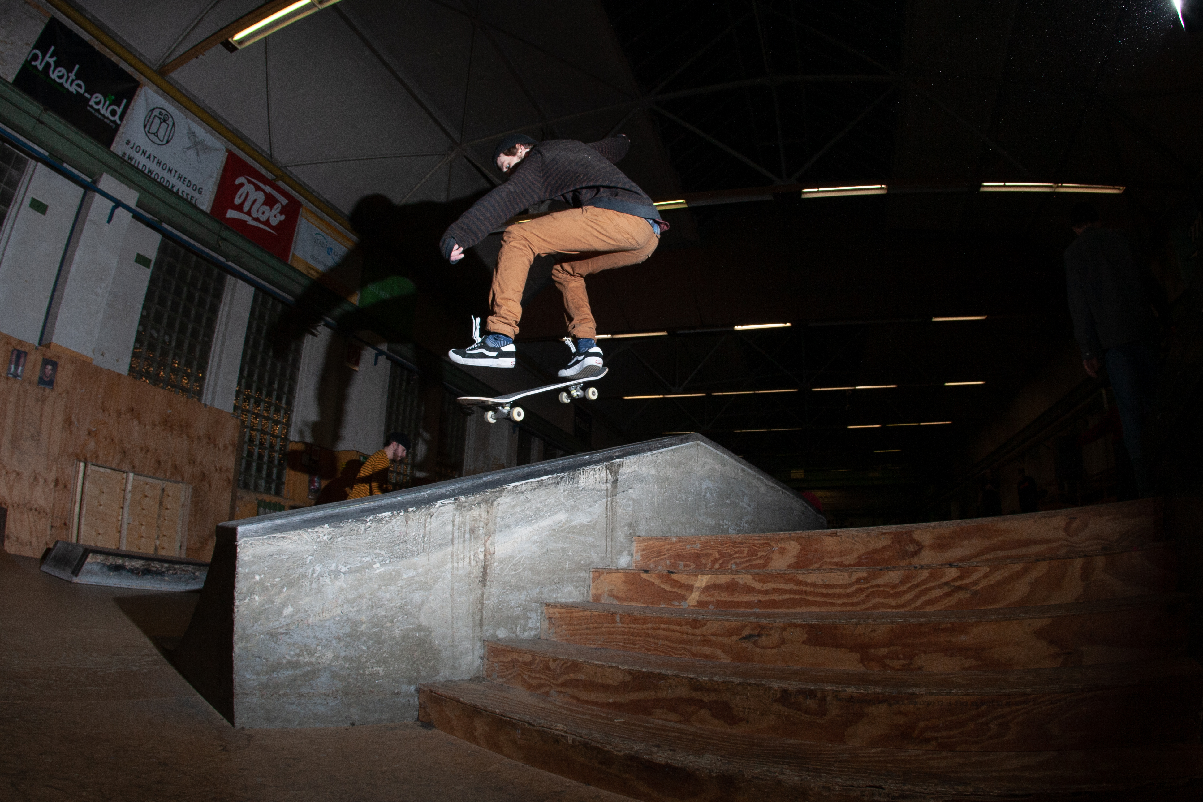 Robin_-_Kickflip_fs_50-50.jpg