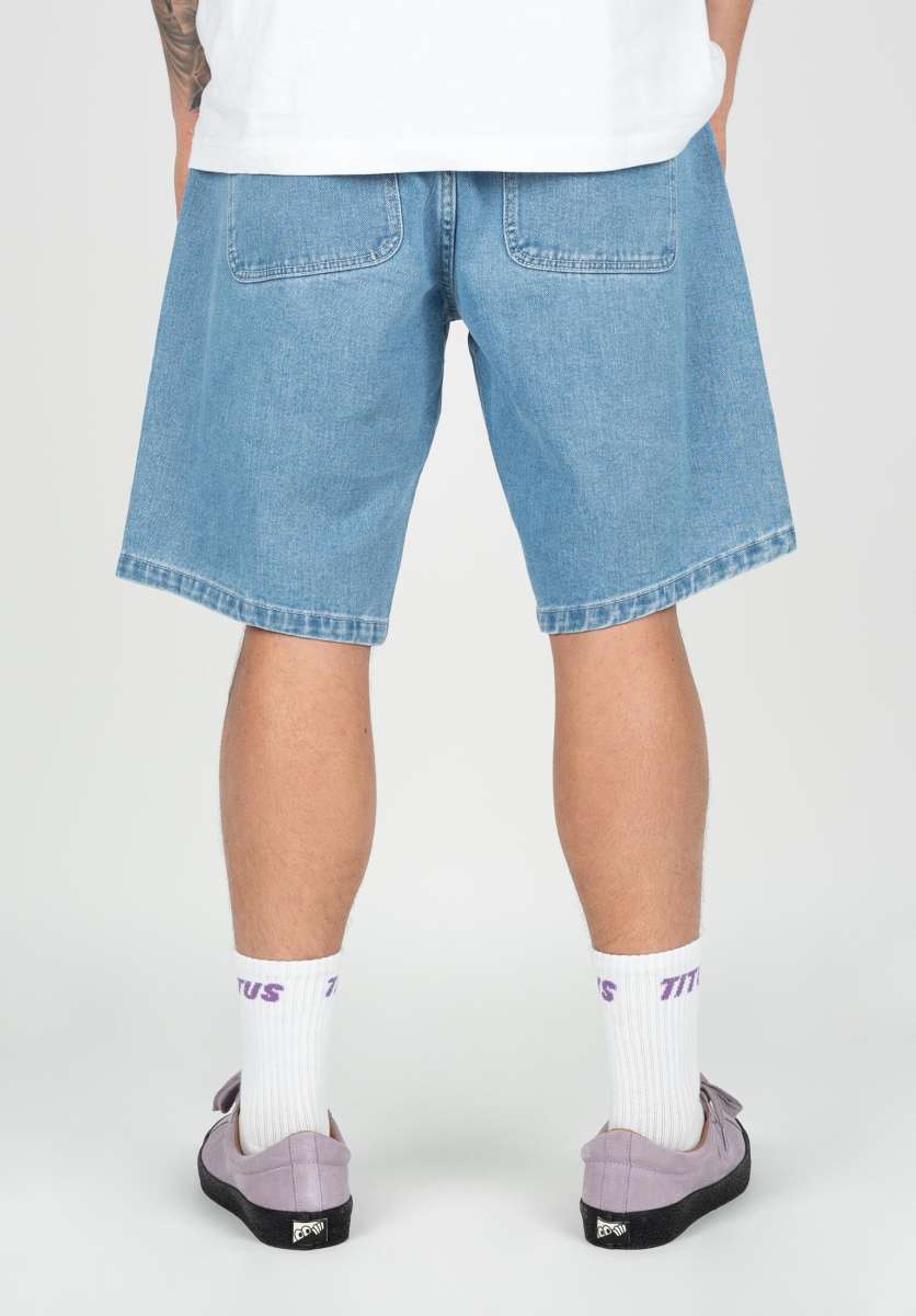 Titus-Wiesbaden-Streetwear-titus-jeansshorts-boogy-short-lightbluewashed-closeup1-0278034_600x600@2x.jpg