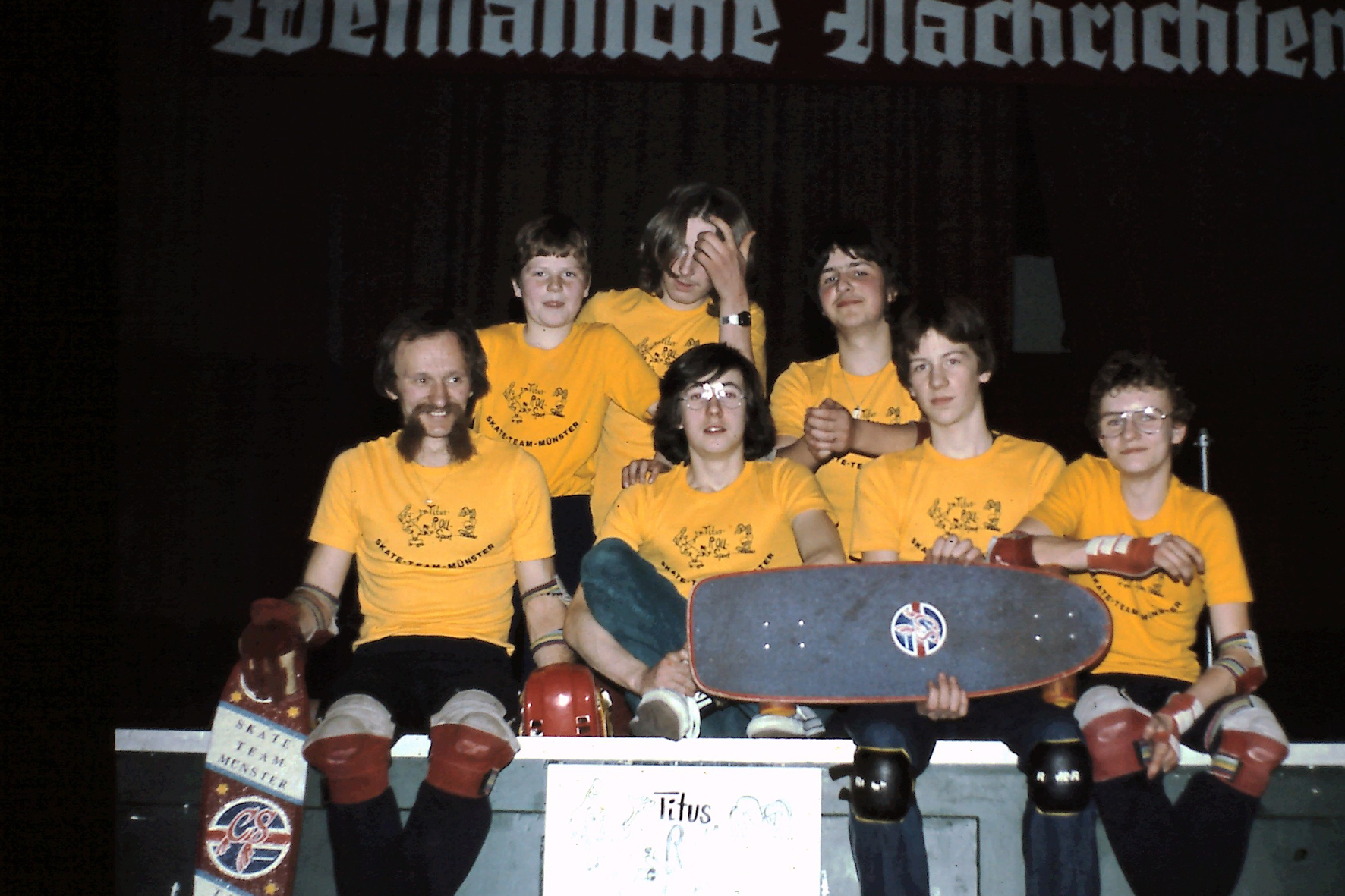 Titus Dittmann mit Skateteam Titus Dittmann mit Skateteam