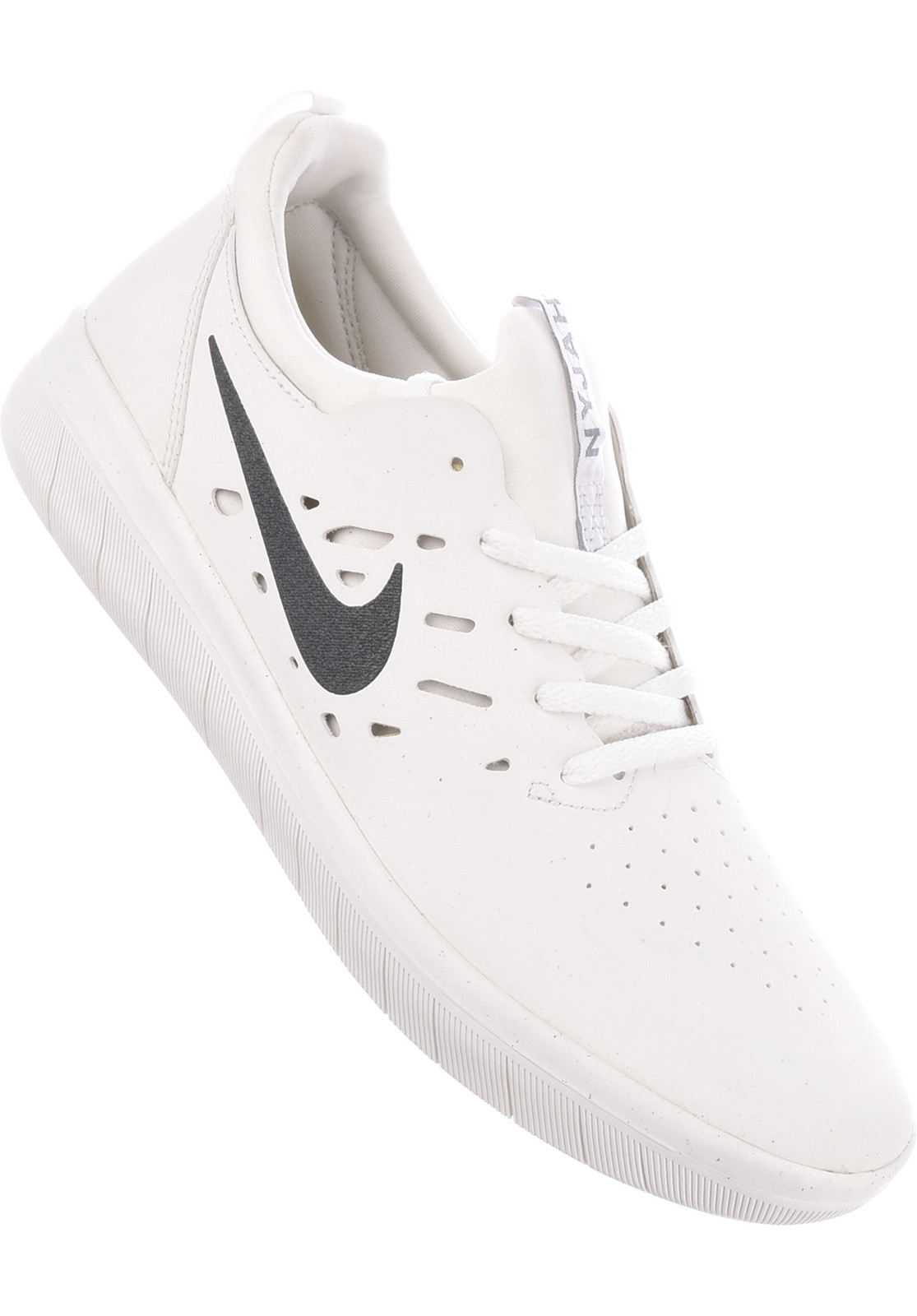 Titus_Muenchen_NikeSB_Nyjah_Free_Aussen.jpg