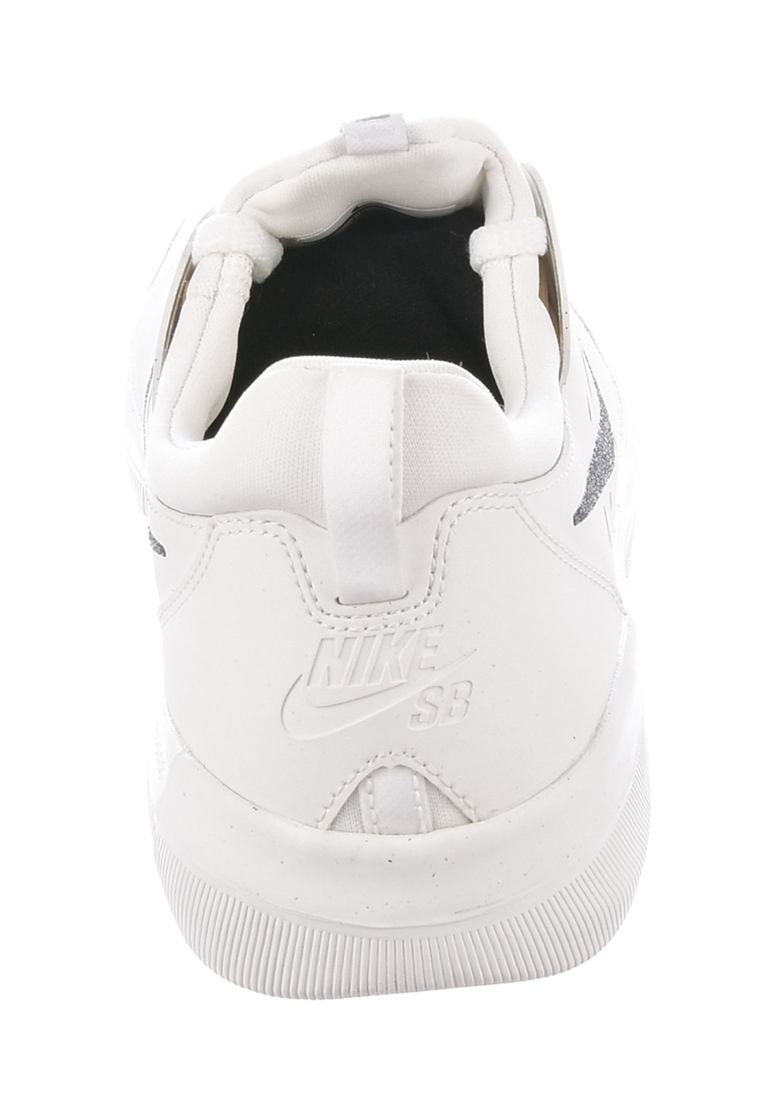 Titus_Muenchen_NikeSB_Nyjah_Free_back.jpg