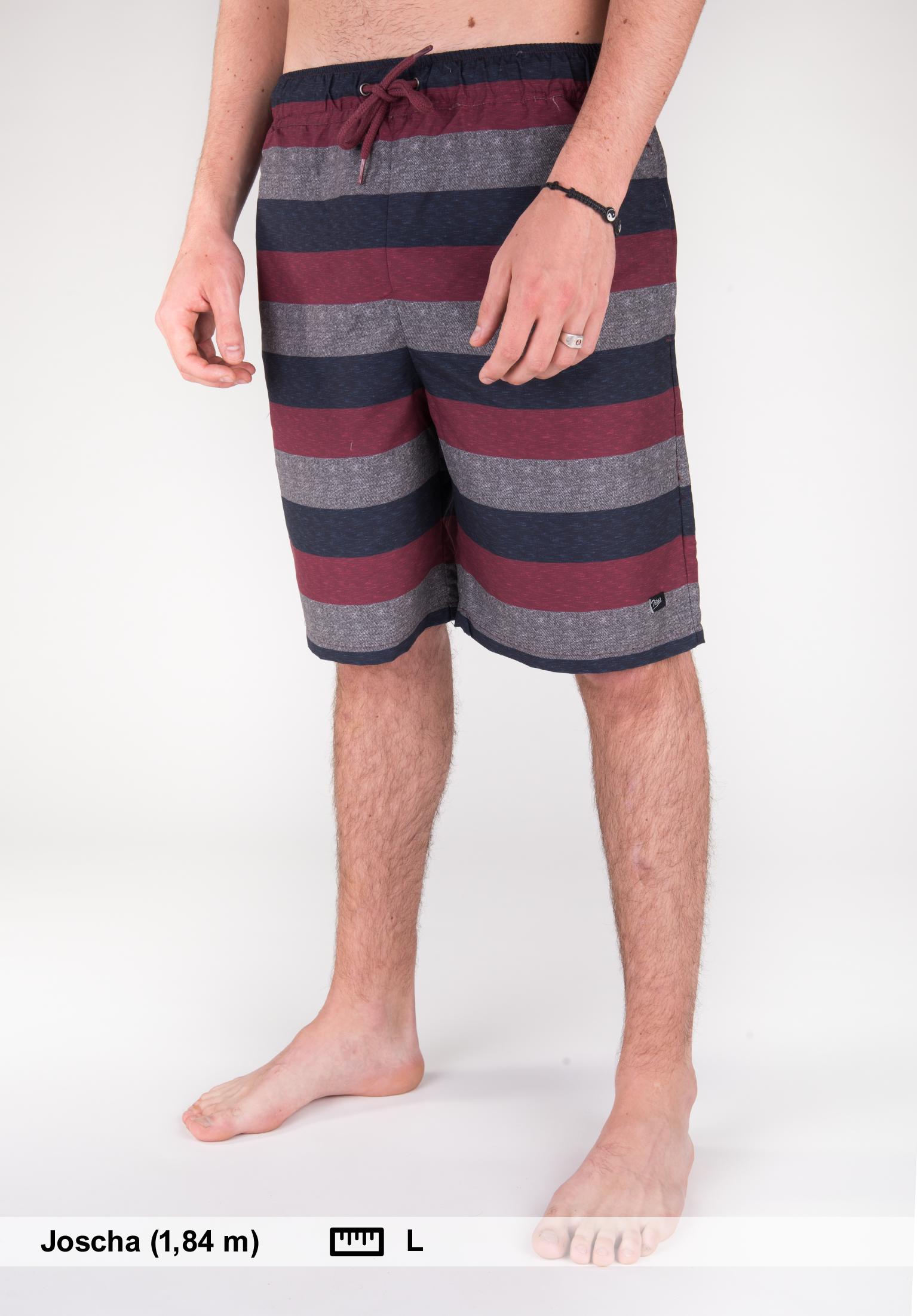 Titus_Muenchen_titus-boardshort-lewis-burgundy-striped-0551818.jpg