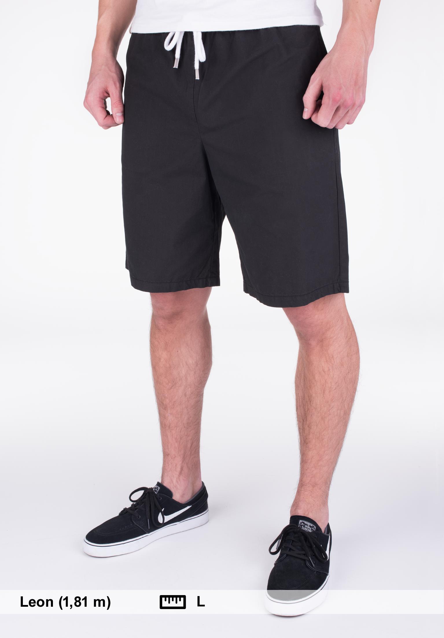 Titus_Muenchen_titus-shorts-bermuda-ric-black-0551639.jpg