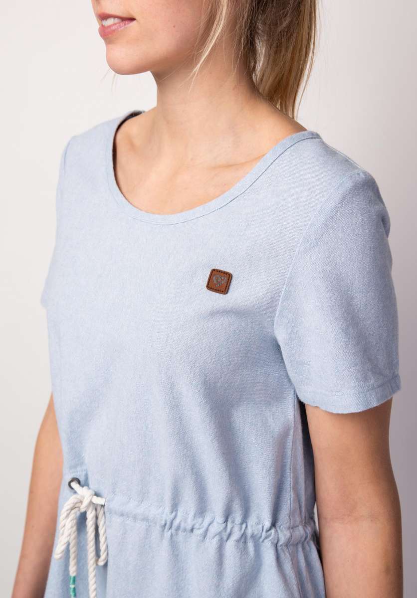 titus-kleider-ayasha-chambray-blue-closeup2-0801357_600x600@2x.jpg