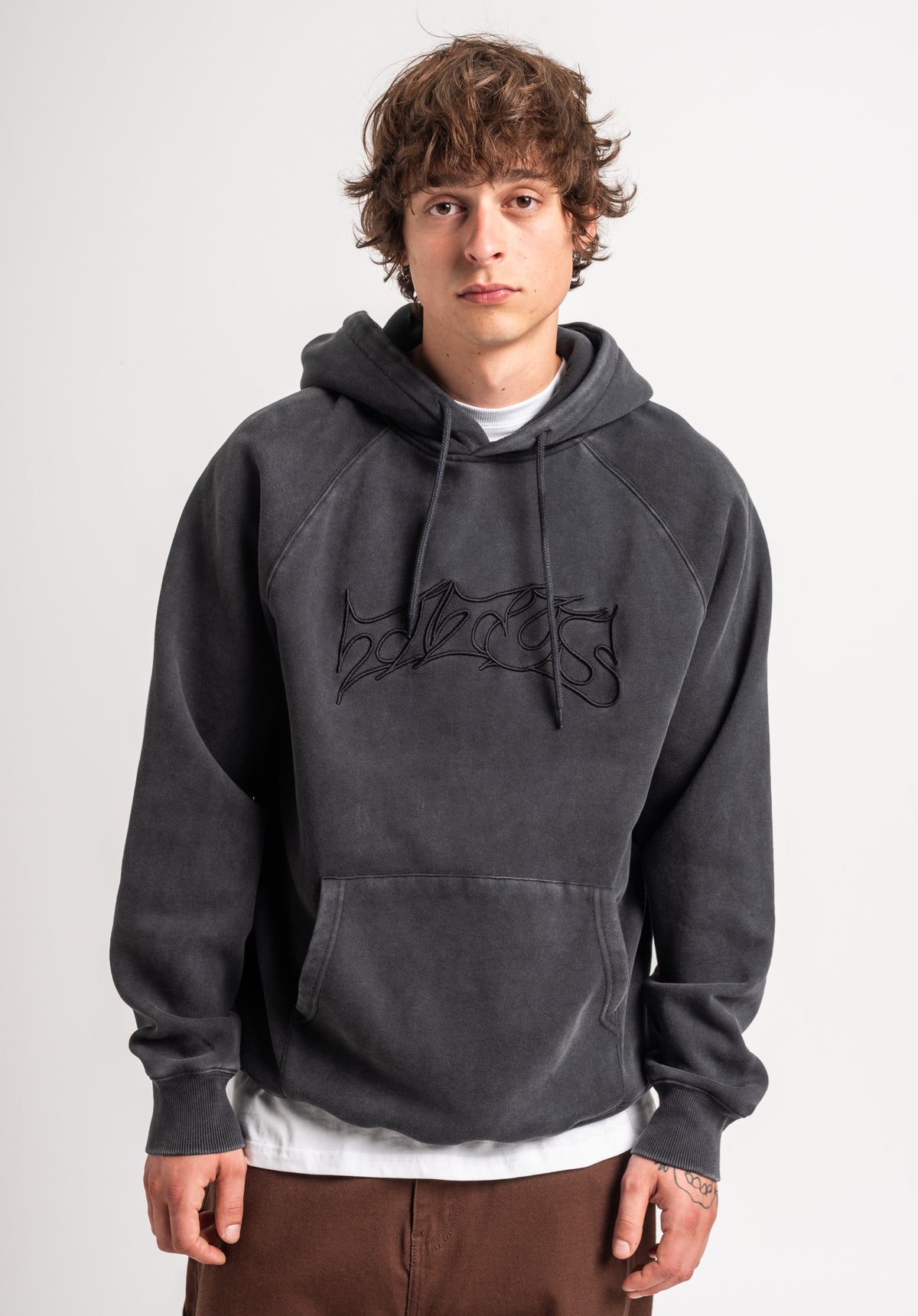 TITUS Classic Typo Hoodie medipetrolfaded – Rückenansicht