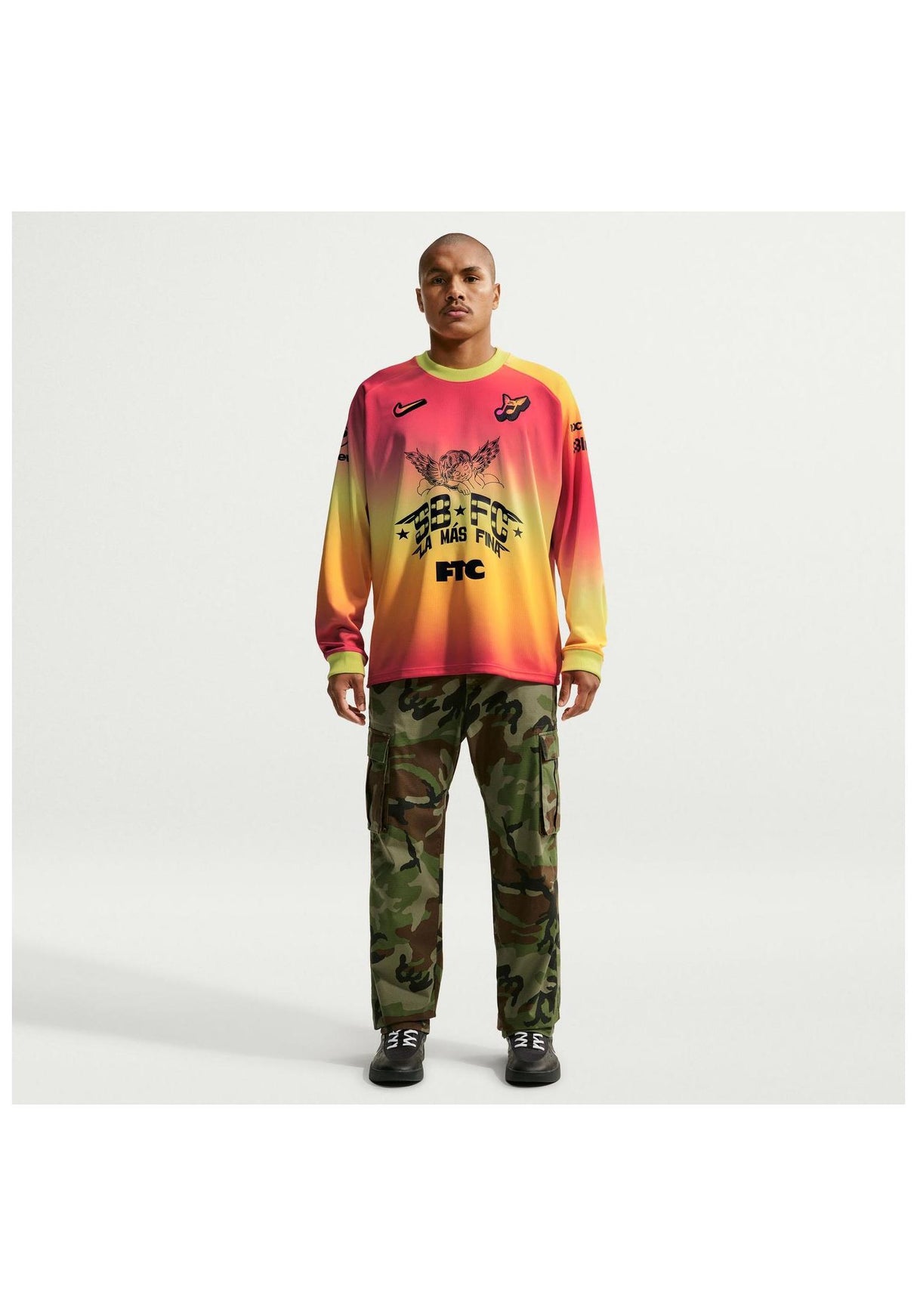 Club 58 LS Skate Jersey hyperpink Closeup2