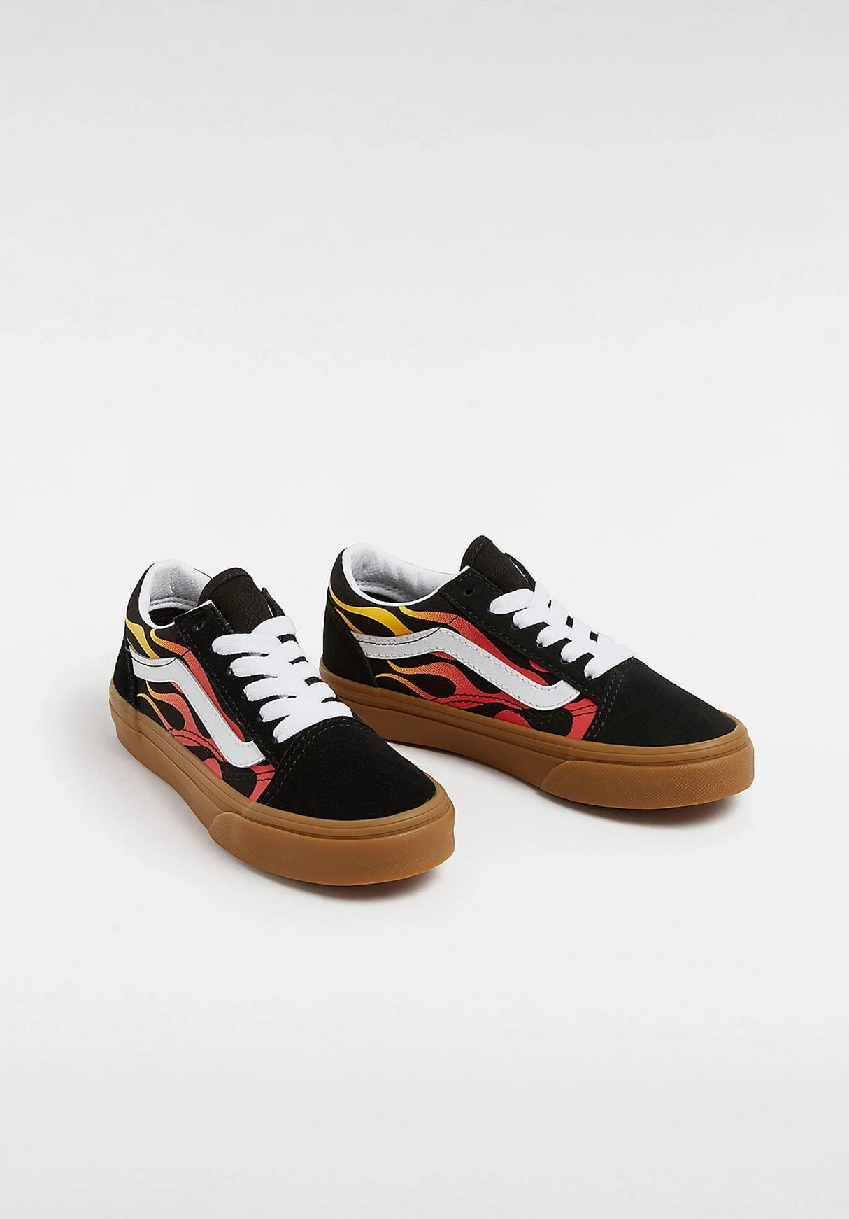 Old Skool flame-black-gum Closeup2