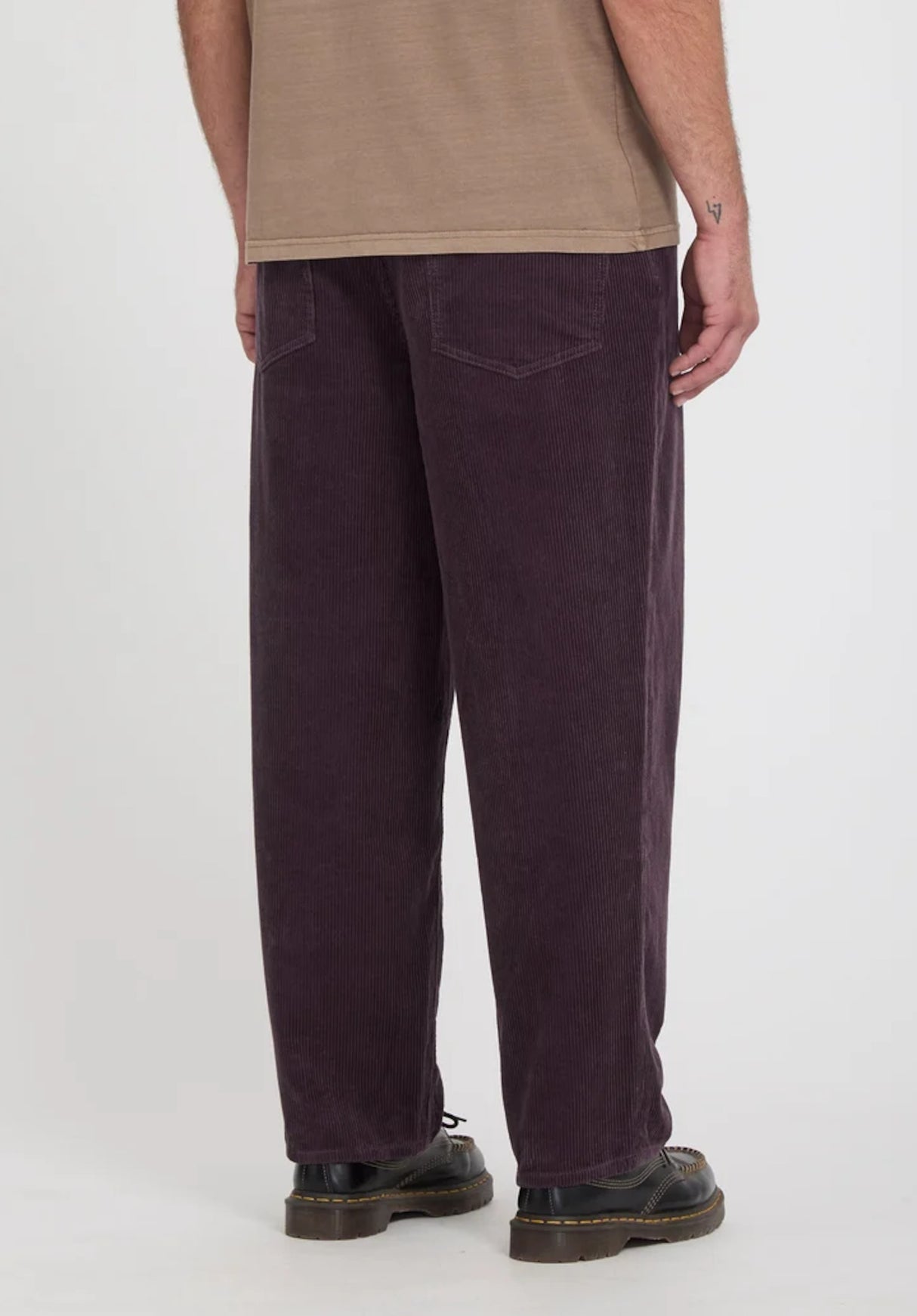 Billow Pant raisin Rueckenansicht