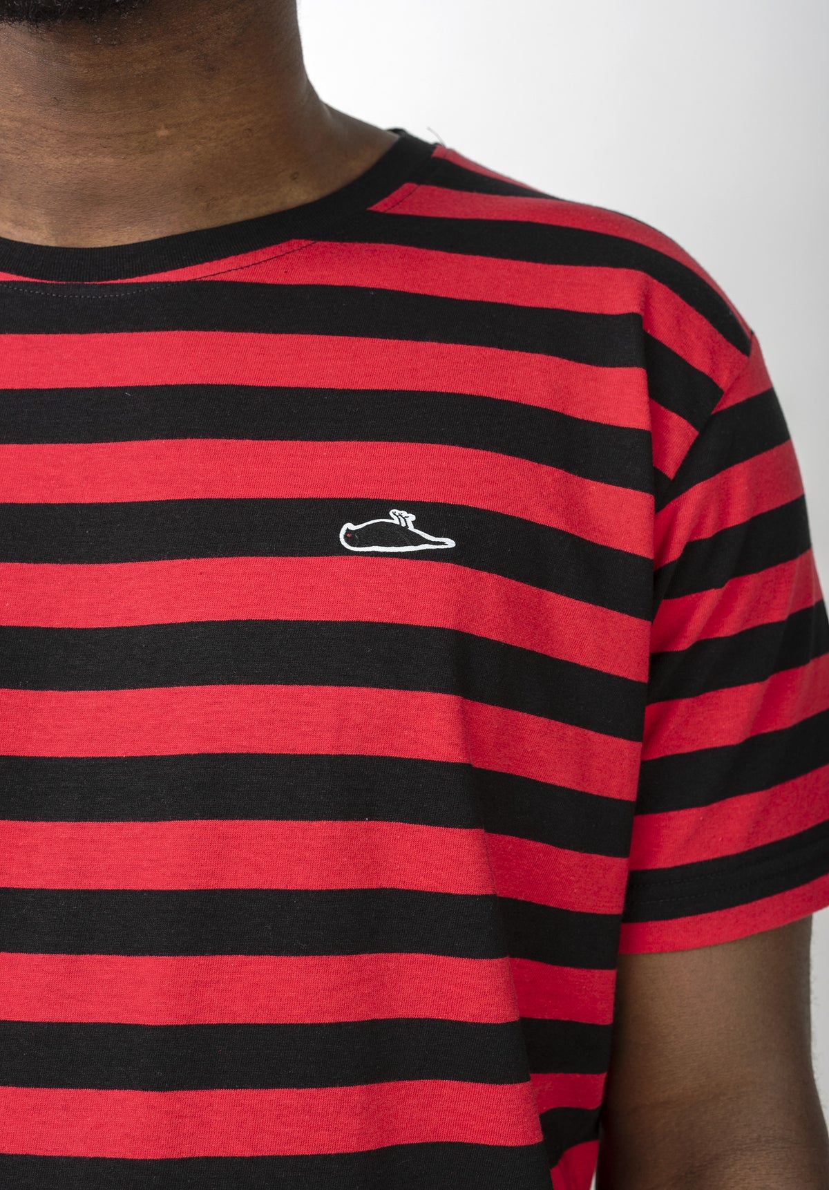 Atticus Frame Stripe T-Shirt black-red – Ansicht 2