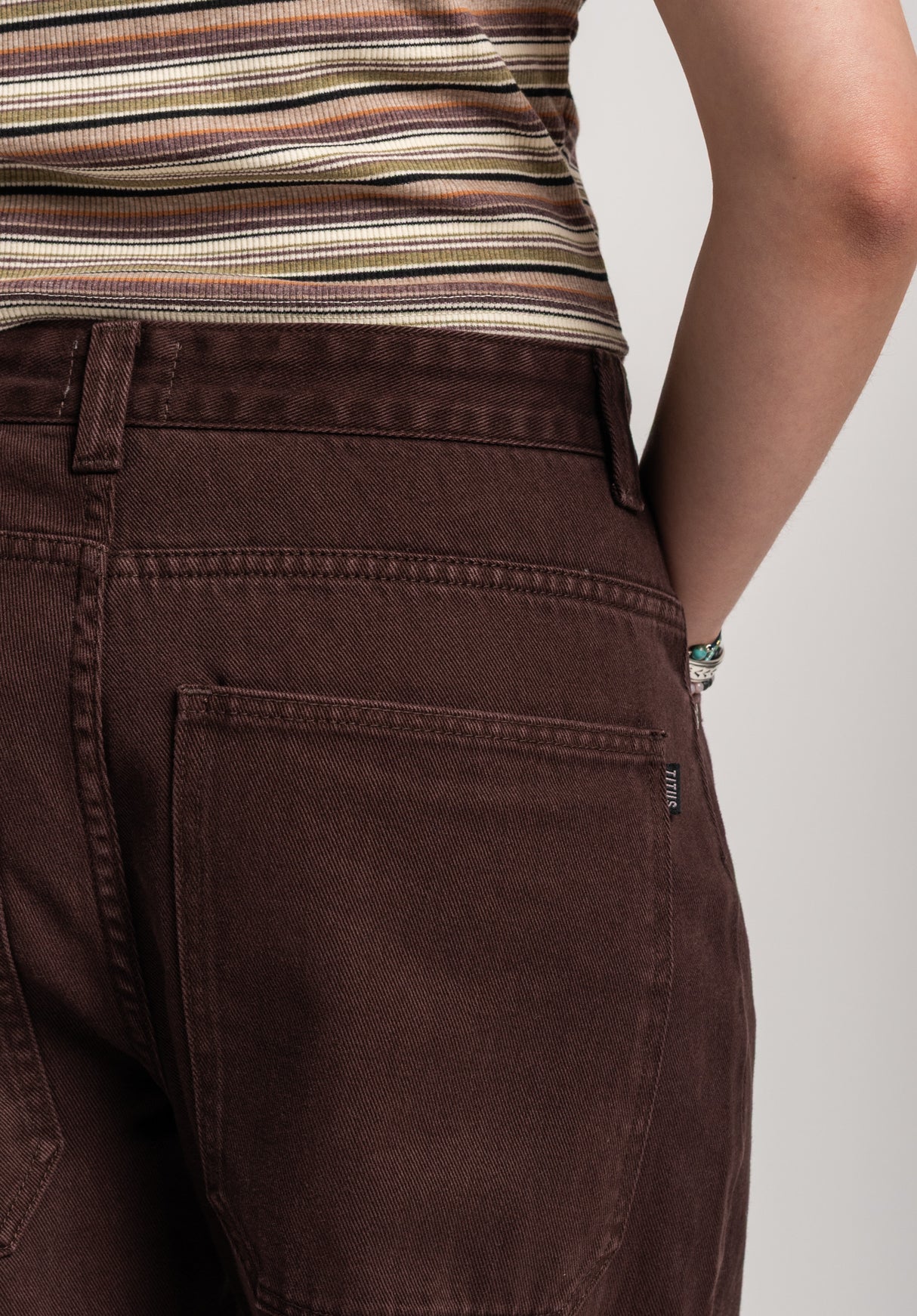 TITUS Alby-Baggy Jeans darkbrownwashed – Oberansicht