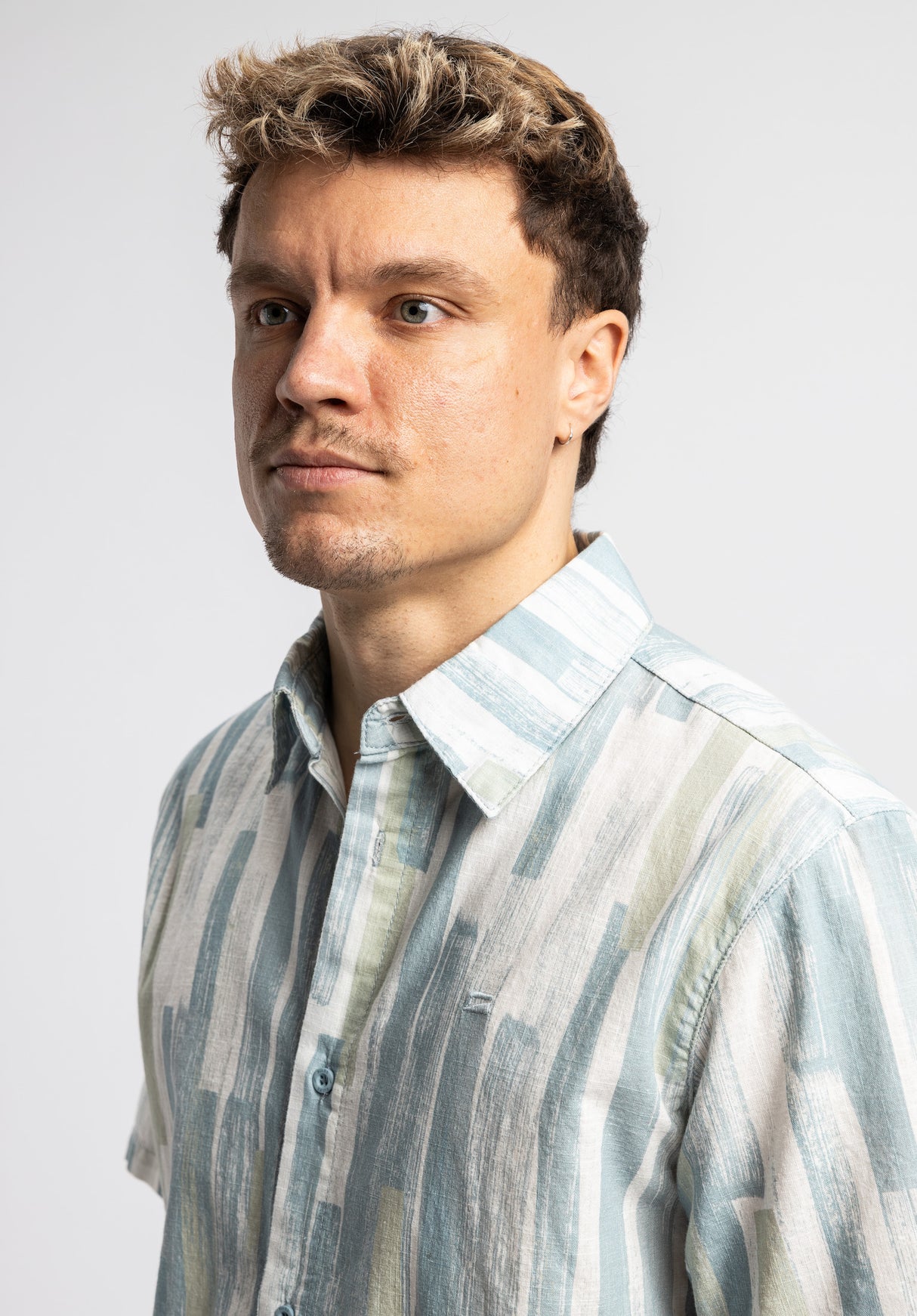 Vaylen brush-allover Rueckenansicht