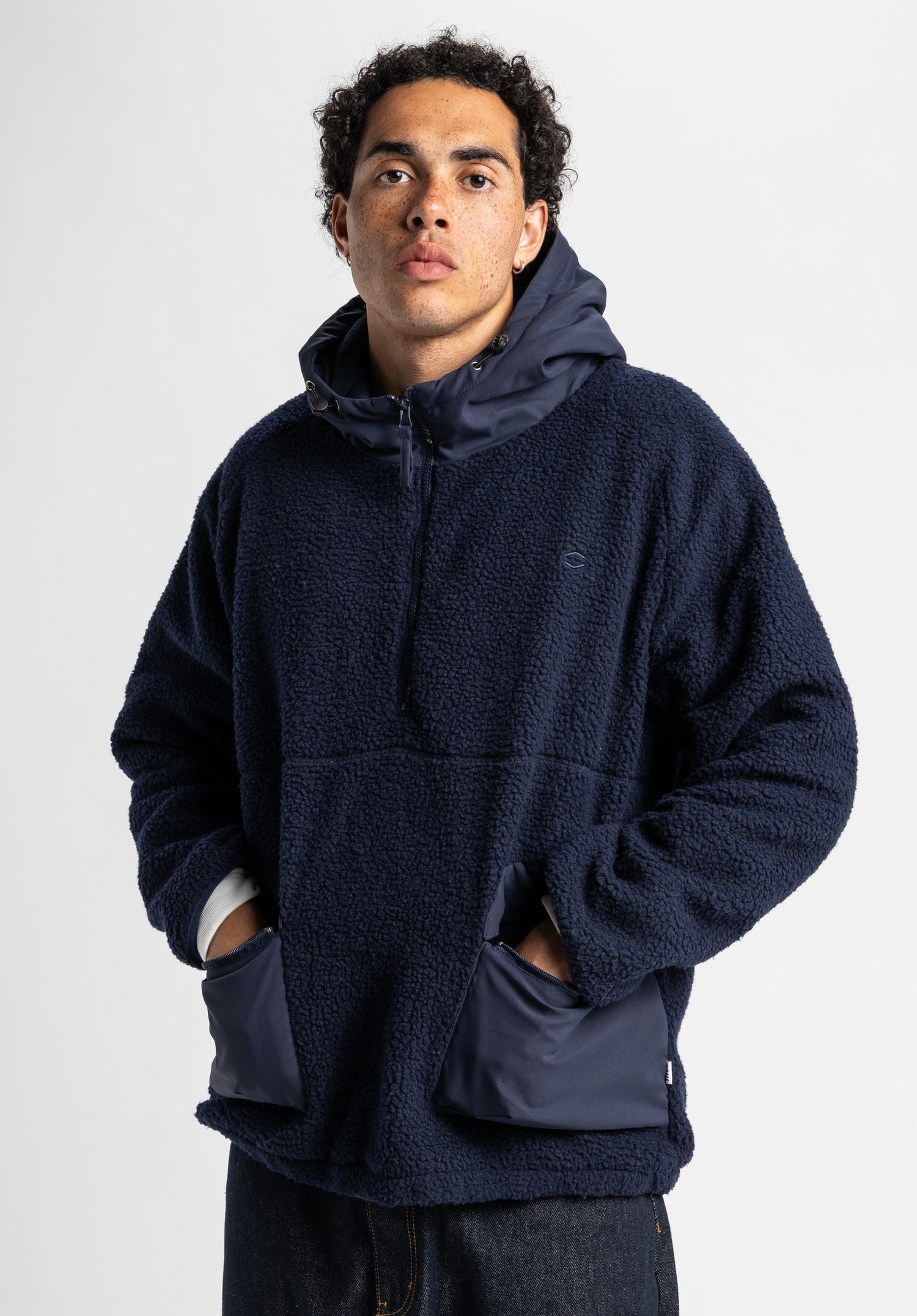 Benjamin navy Closeup1 Zoom Image