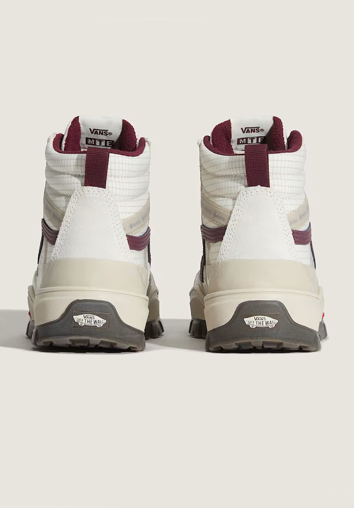 MTE Sk8-Hi Gore-Tex Insulated egret Closeup2