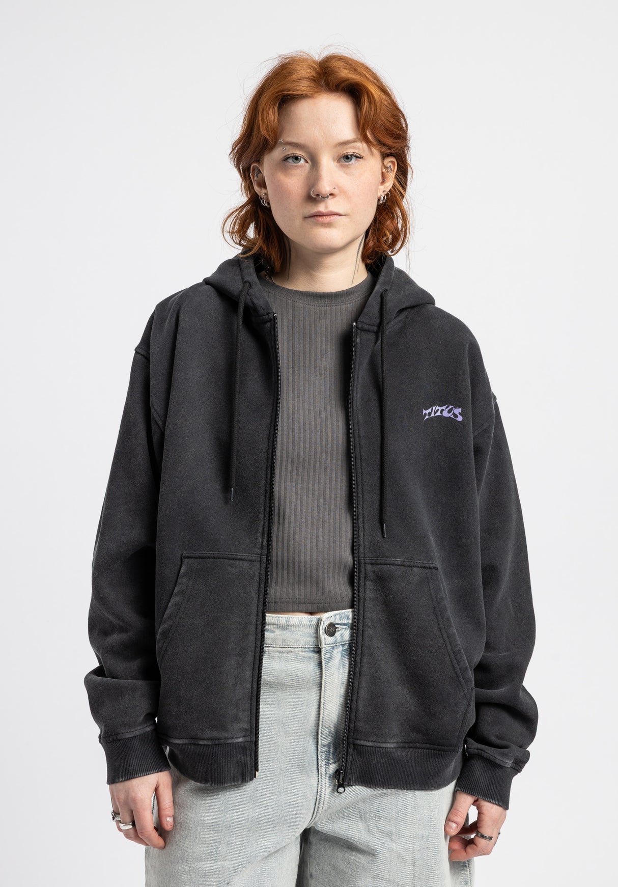 W Heritage CLR blackfaded Closeup1