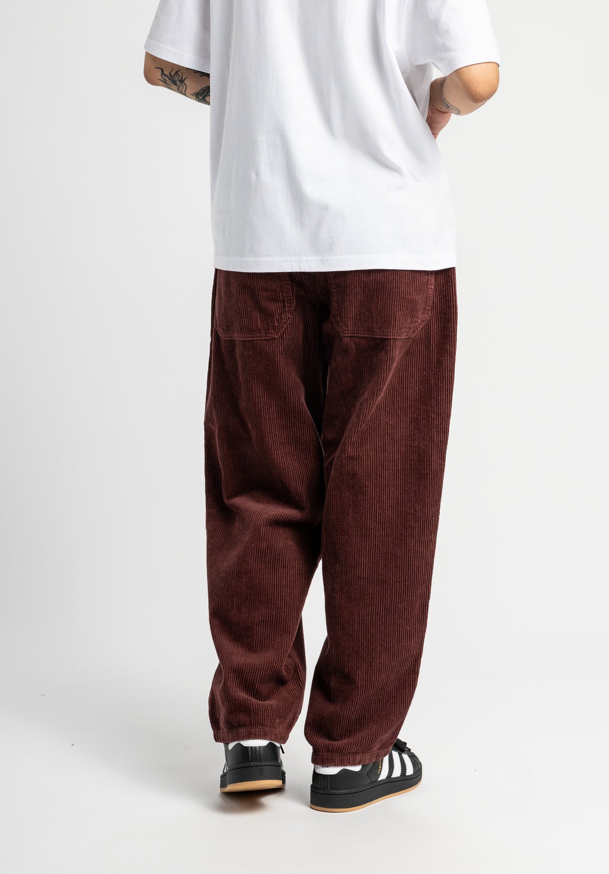 Alby-Baggy Cord darkcherry-cord Closeup2