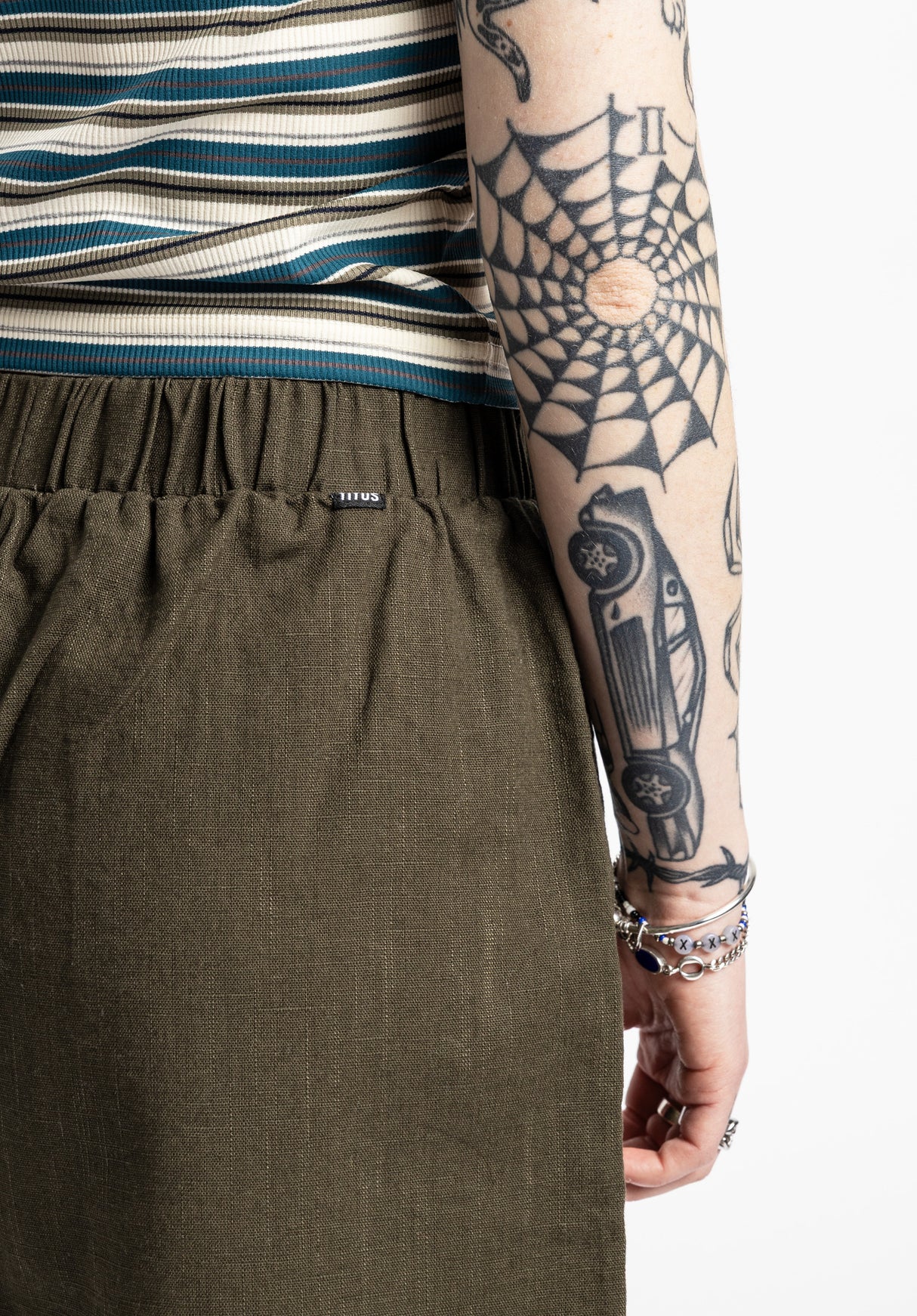 Avoie darkolive Oberansicht