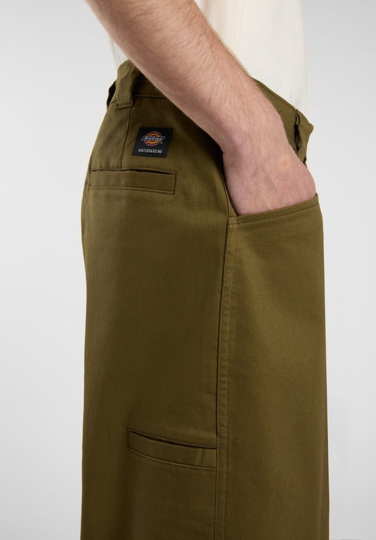 Mike Anderson Flex Twill darkolive Closeup1