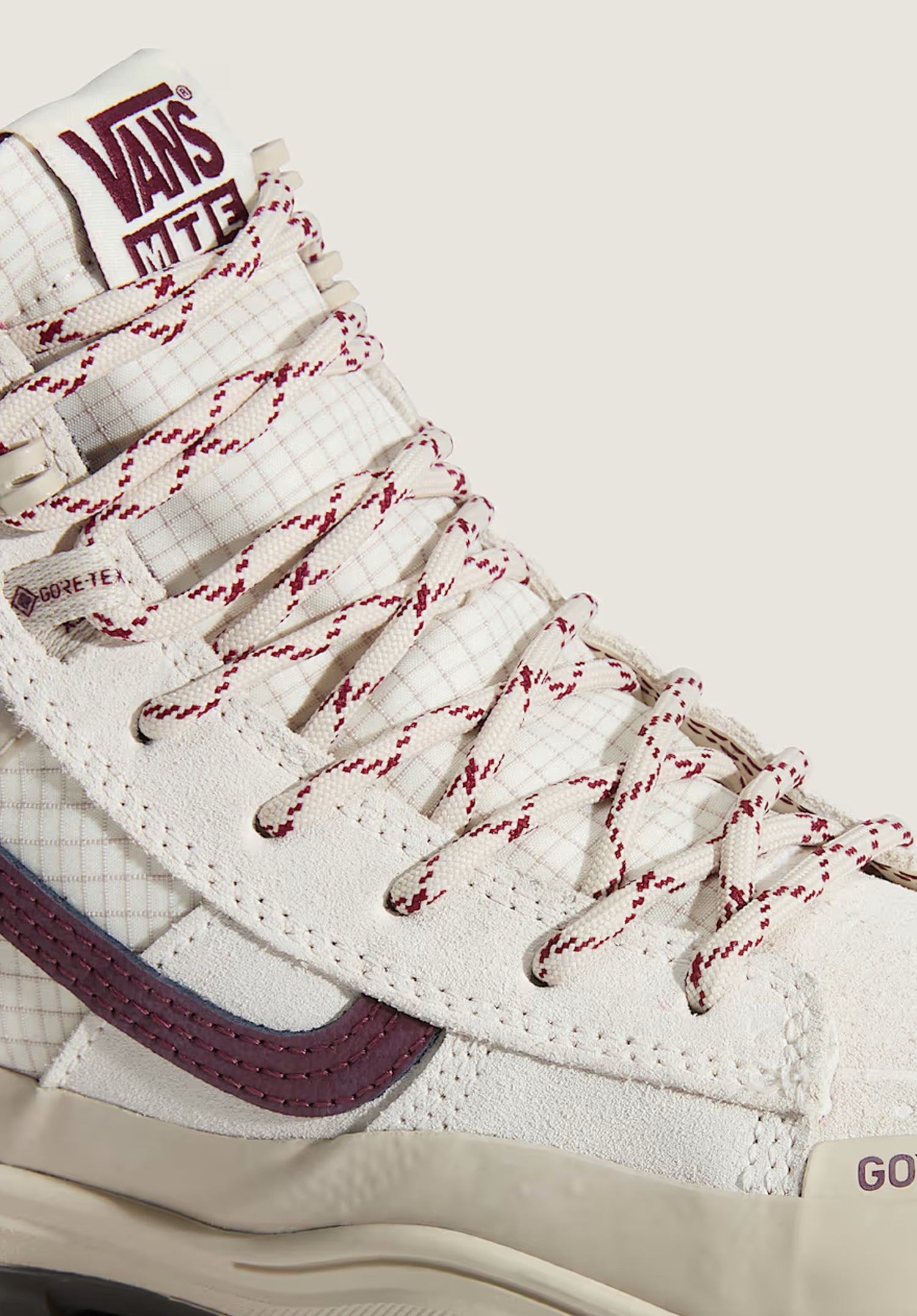 MTE Sk8-Hi Gore-Tex Insulated egret Seitenansicht Zoom Image