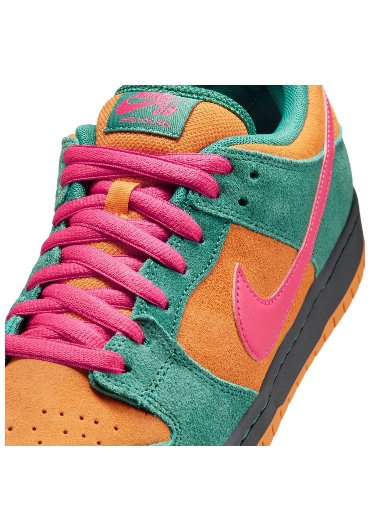 Dunk Low Pro greennoise-watermelon-lightcurry Seitenansicht