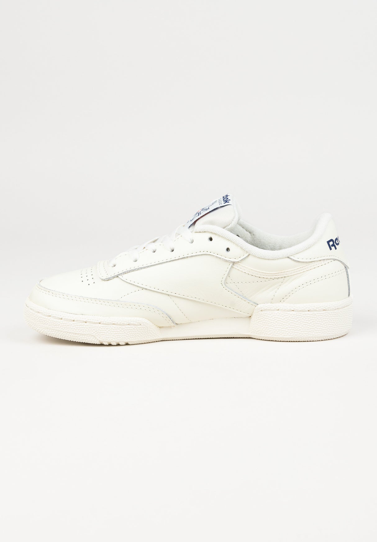 Club C 85 chalk-alabas-essblue Oberansicht