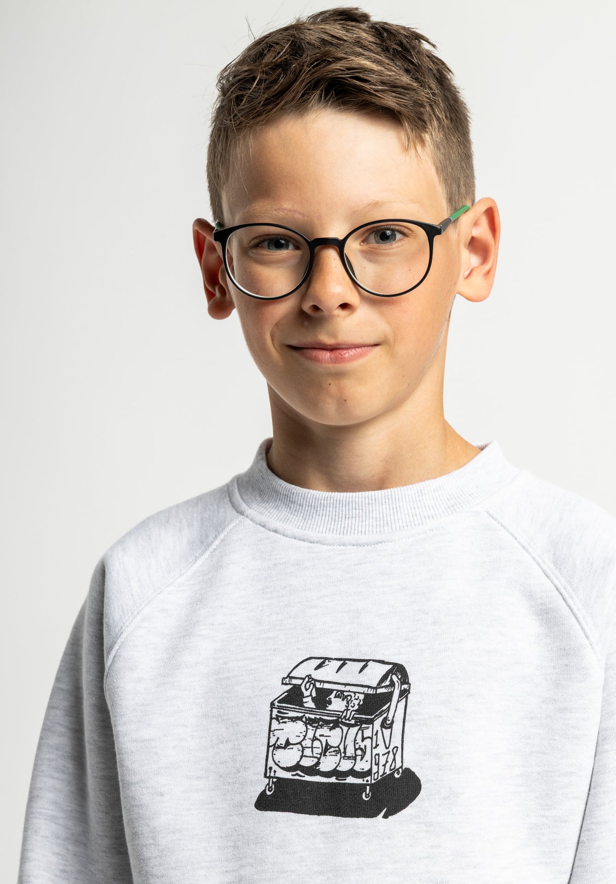 Undercover Kids lightheathergrey Closeup1