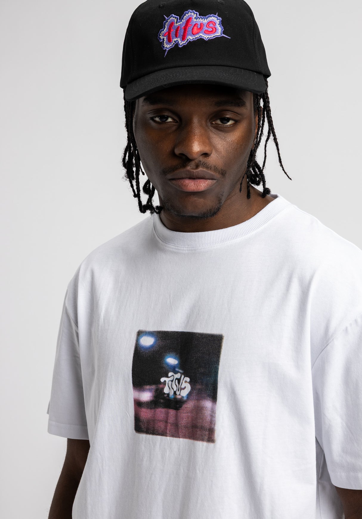 Night Life white Rueckenansicht