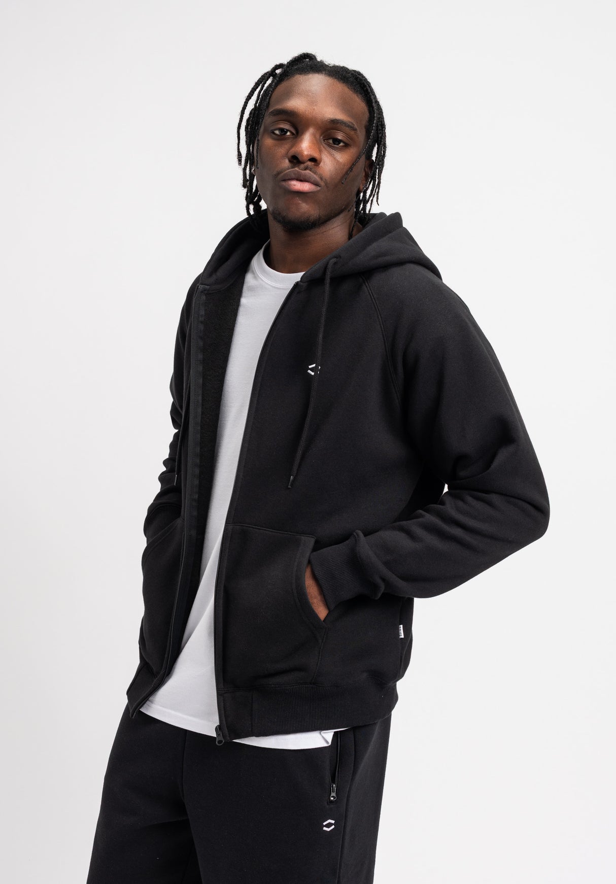 HXGN black Closeup1