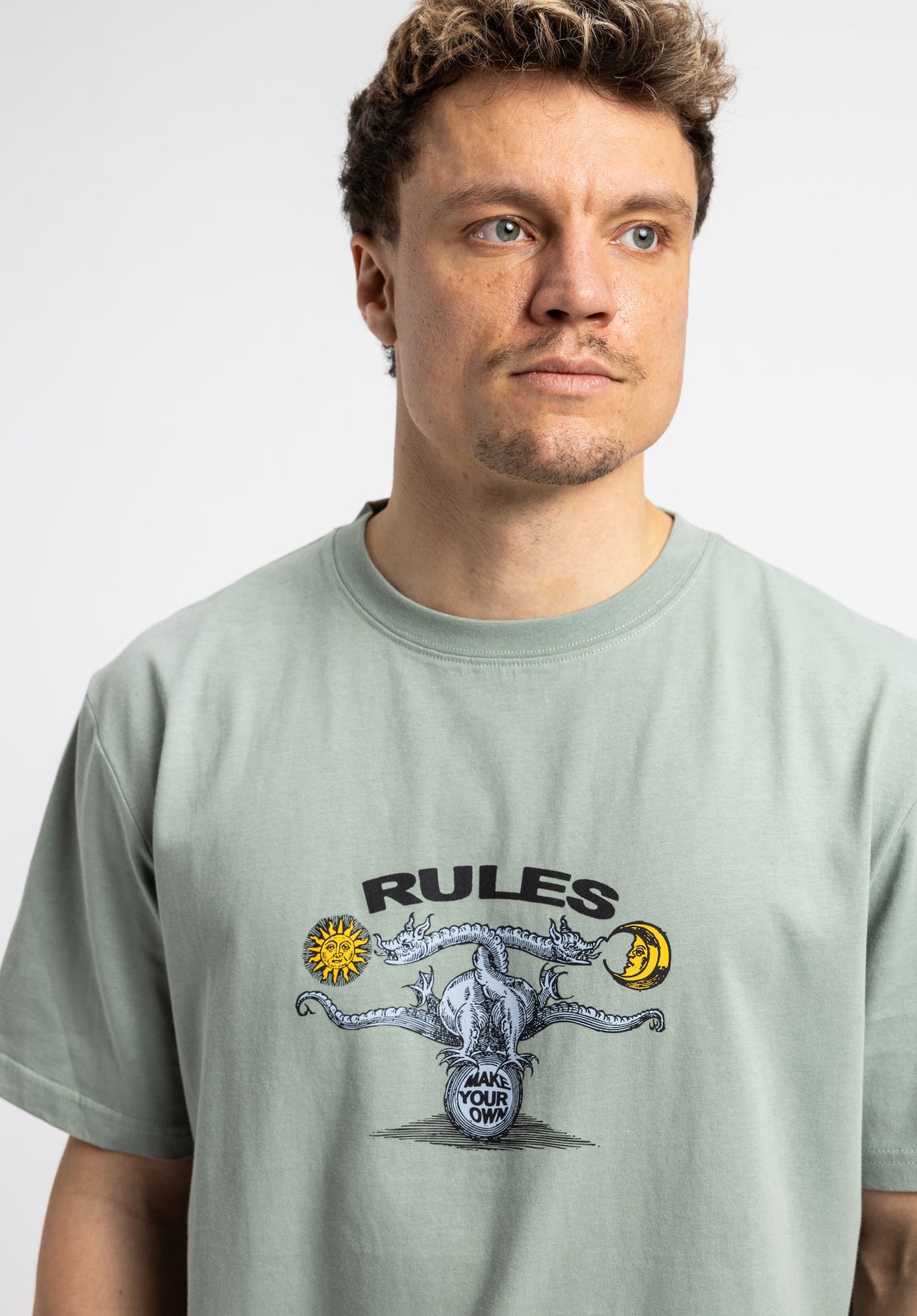 Dragon sage Rueckenansicht