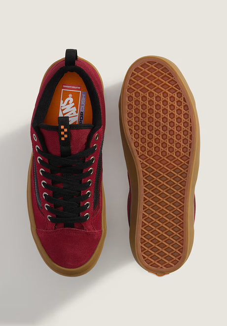 Skate Old Skool 36 + gumburgundy Closeup1