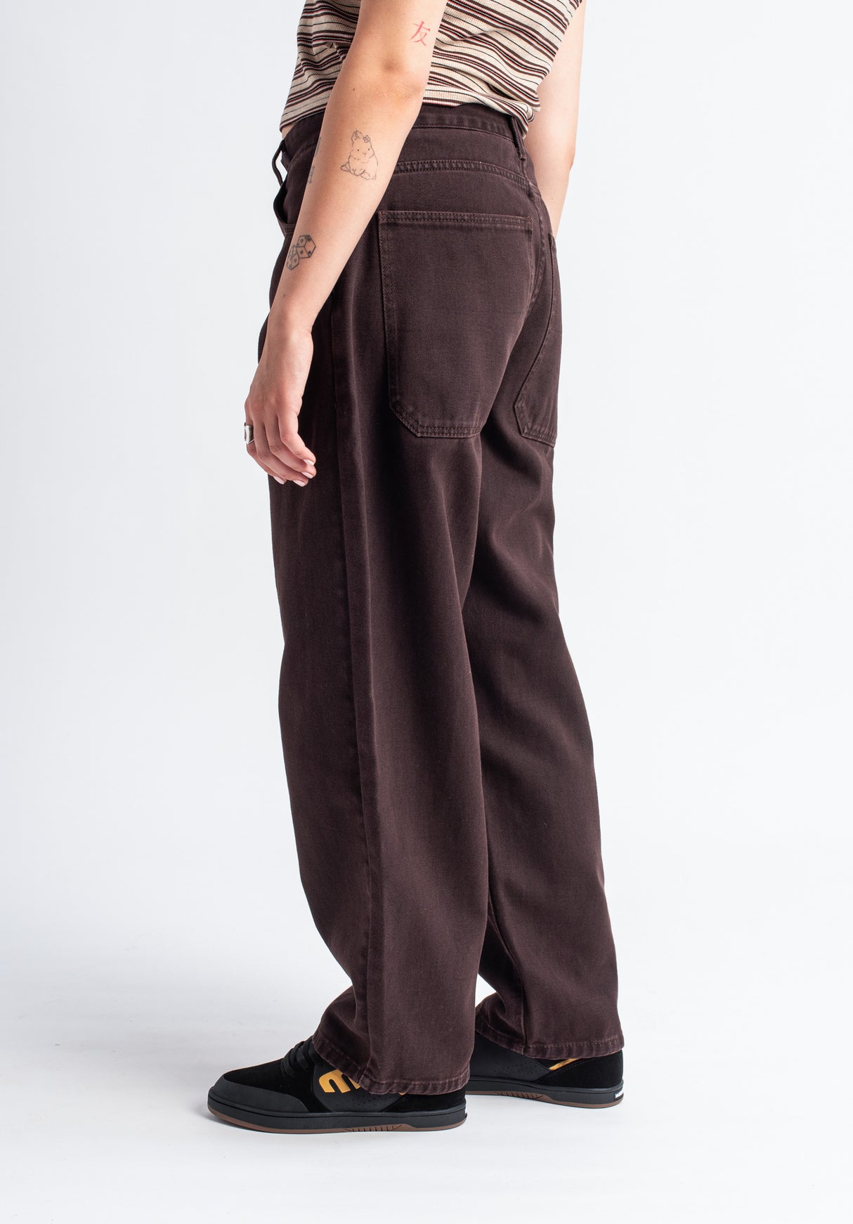 Alby-Baggy darkbrownwashed Oberansicht