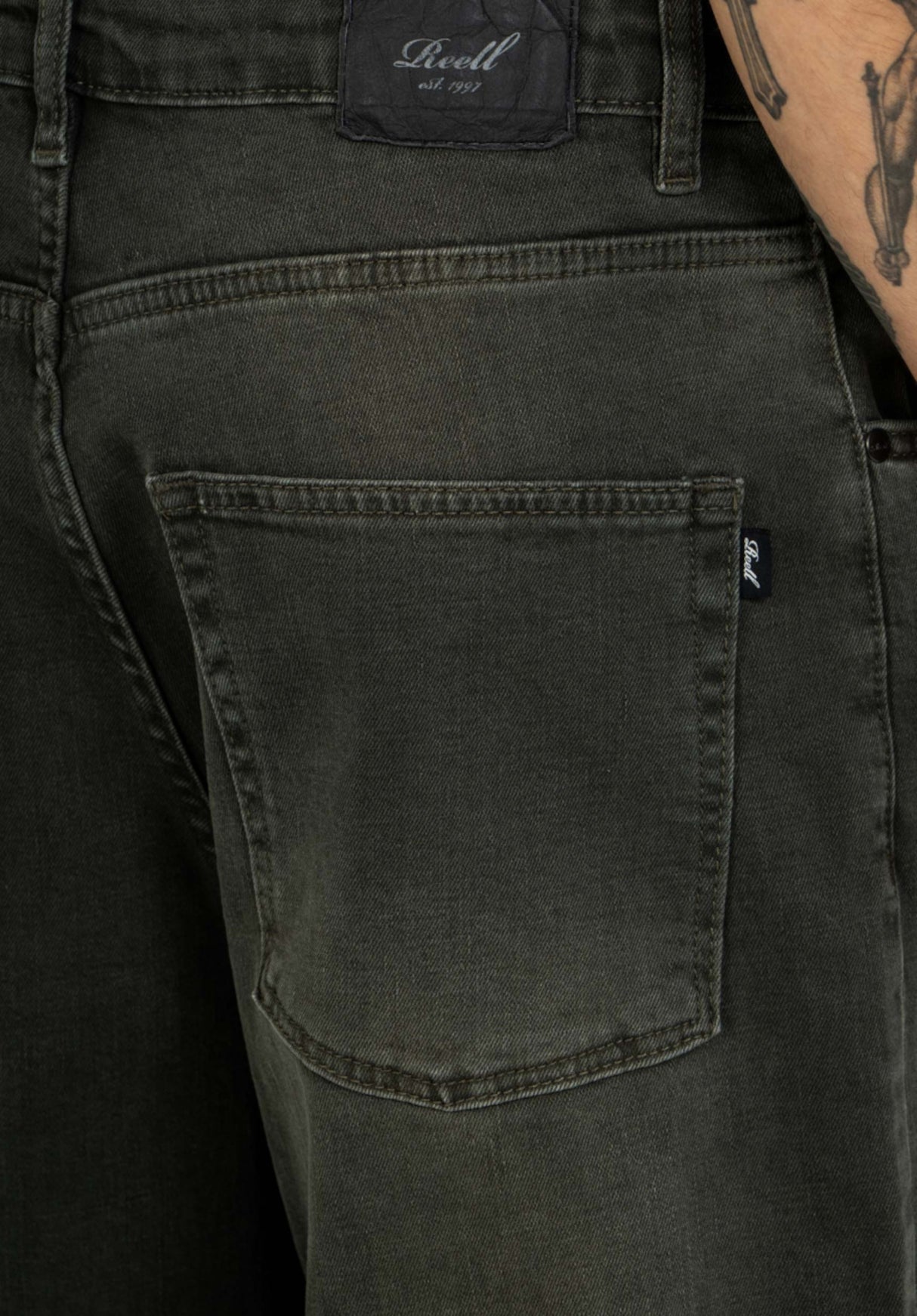 Baggy dirtygreen Closeup1