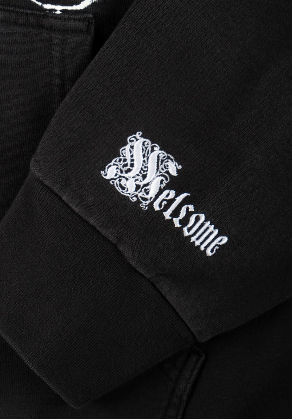 Duality Cropped Pigment-Dyed black Closeup2