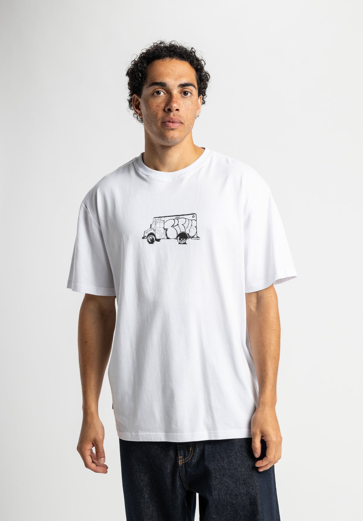 LKW white Rueckenansicht