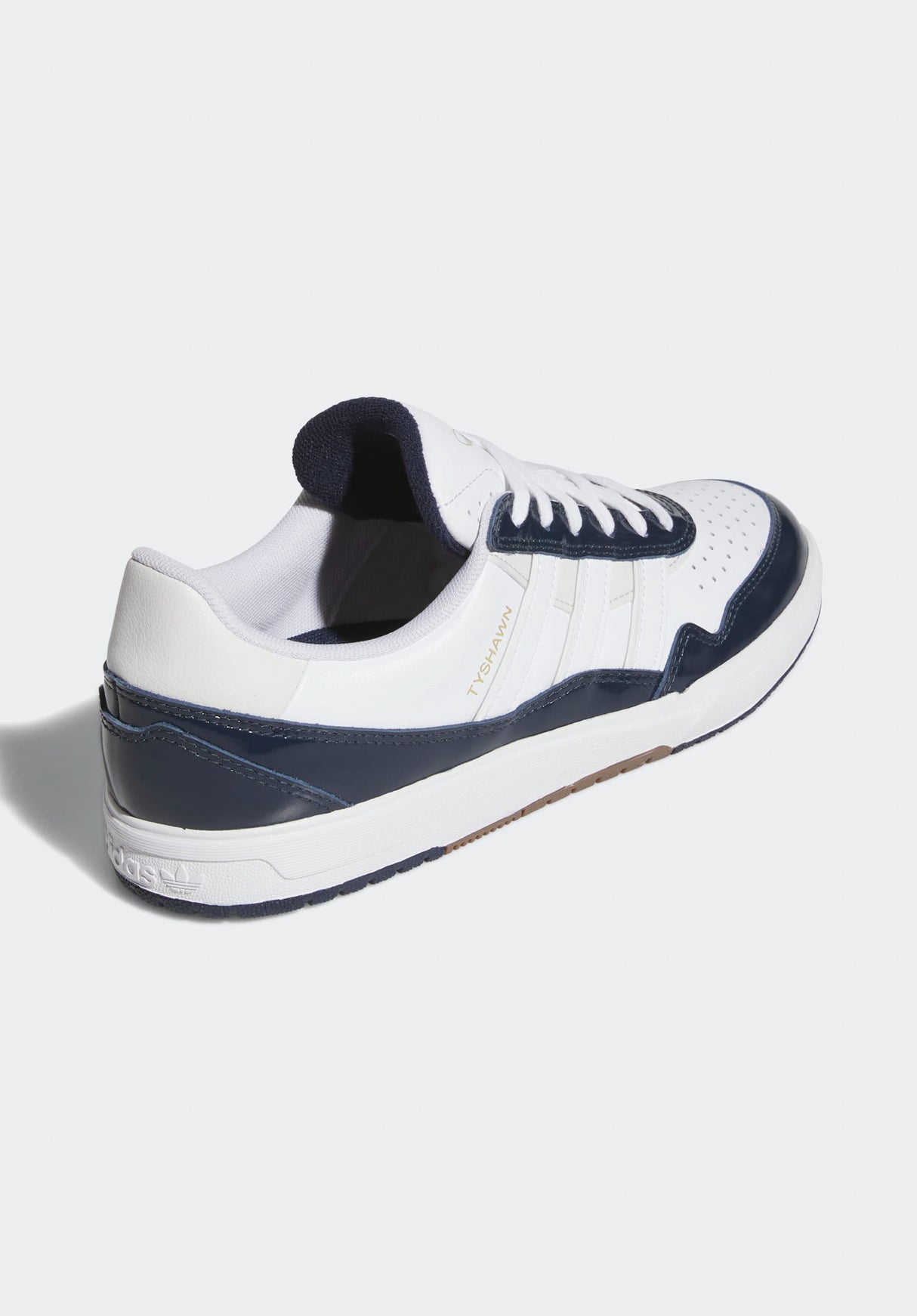 Tyshawn 2 collegiatenavy-cloudwhite-greyone Closeup1