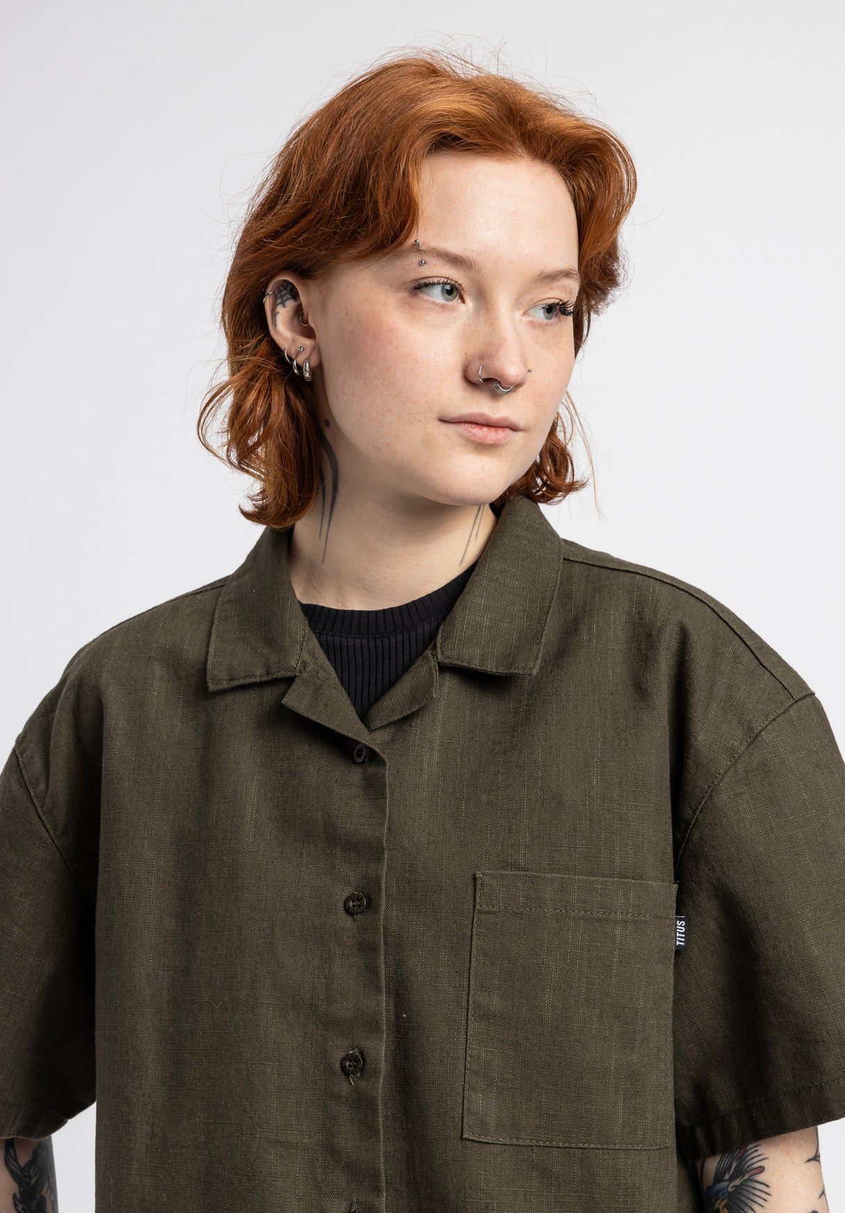 Elsaia darkolive Closeup1