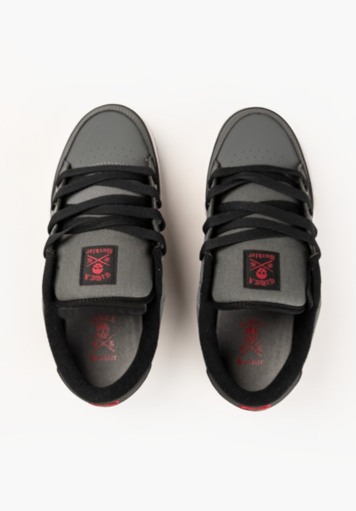 Buckler SK asphalt-caviarred Closeup2