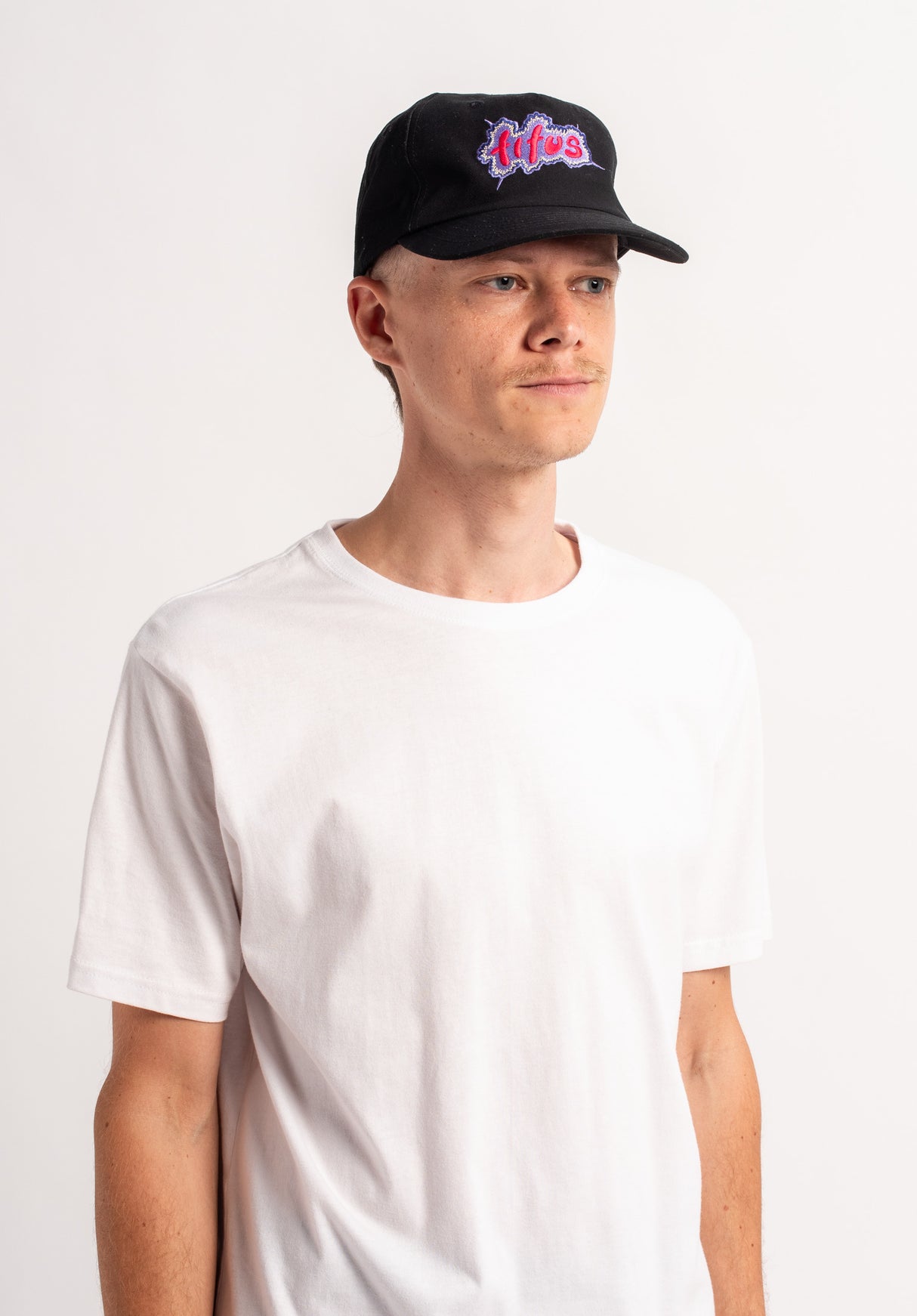 Carmo black Closeup1