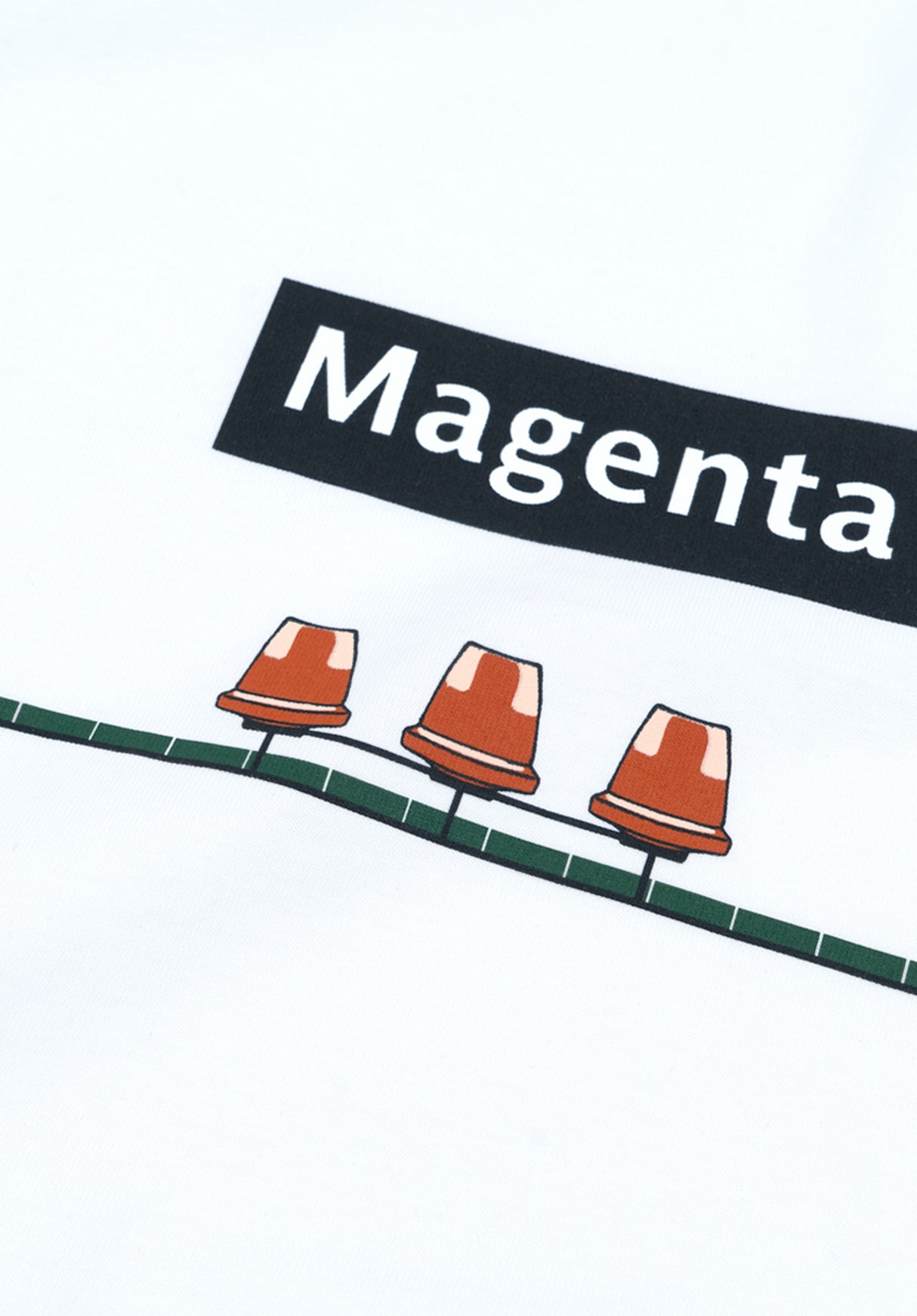 Station white Rueckenansicht