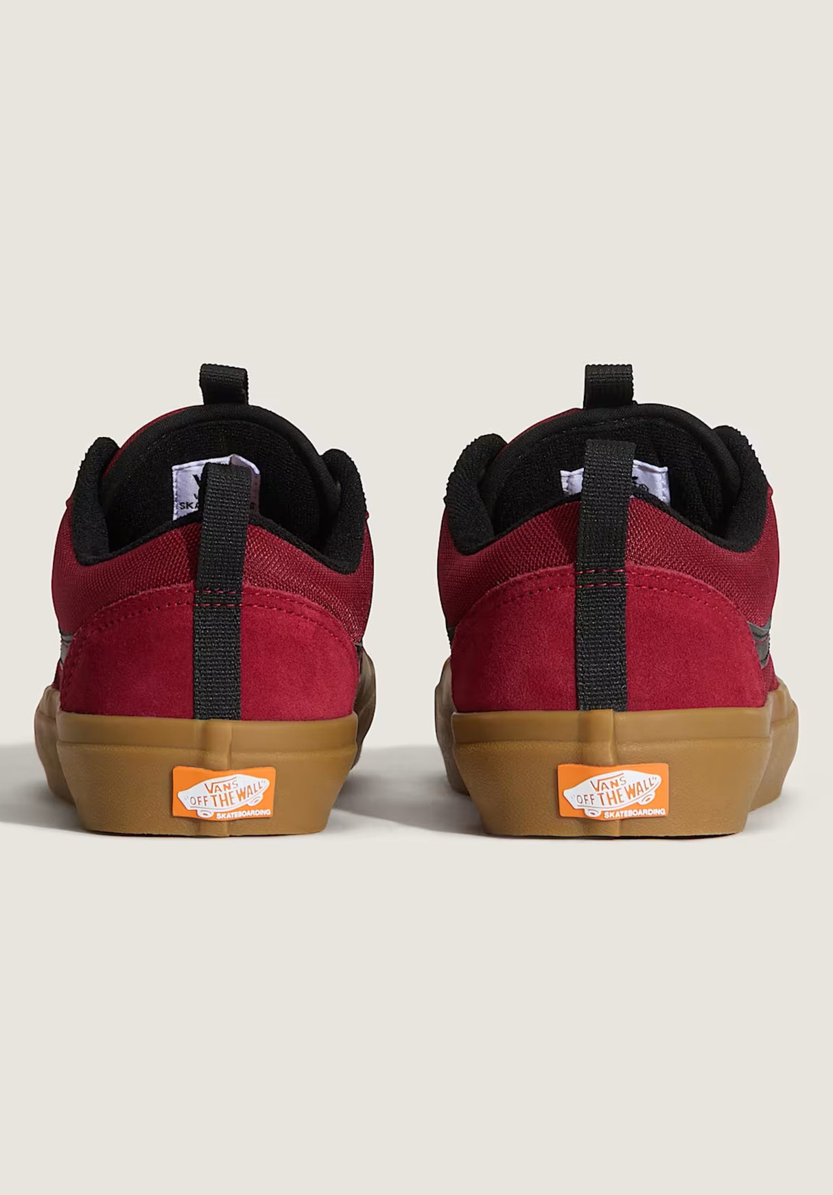 Skate Old Skool 36 + gumburgundy Closeup2