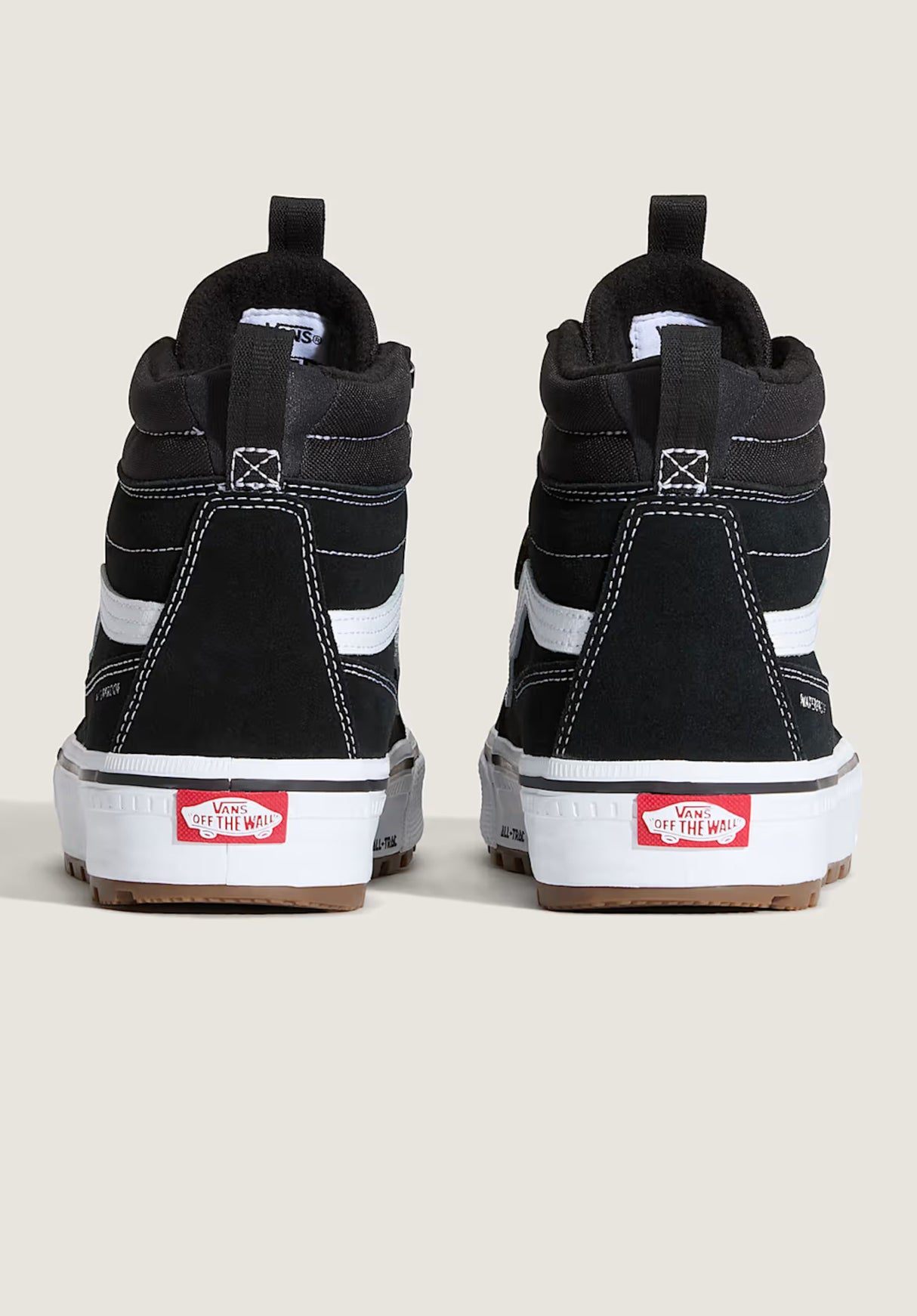 MTE Sk8-Hi Waterproof Insulated black-white Closeup2