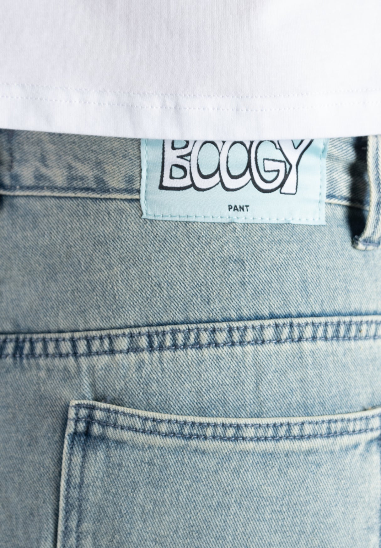 Boogy sandy-bluedenim Closeup1