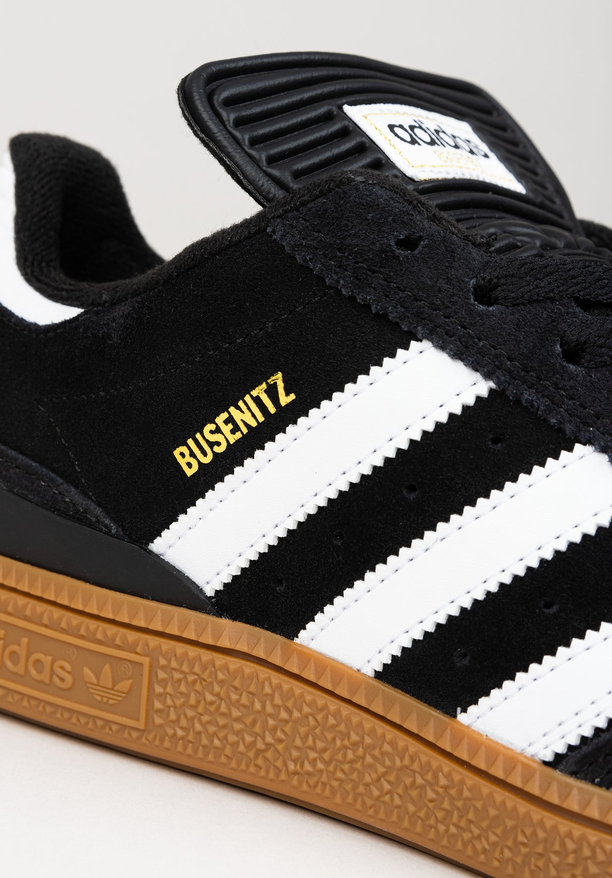 Busenitz Pro coreblack-white-gold Unteransicht