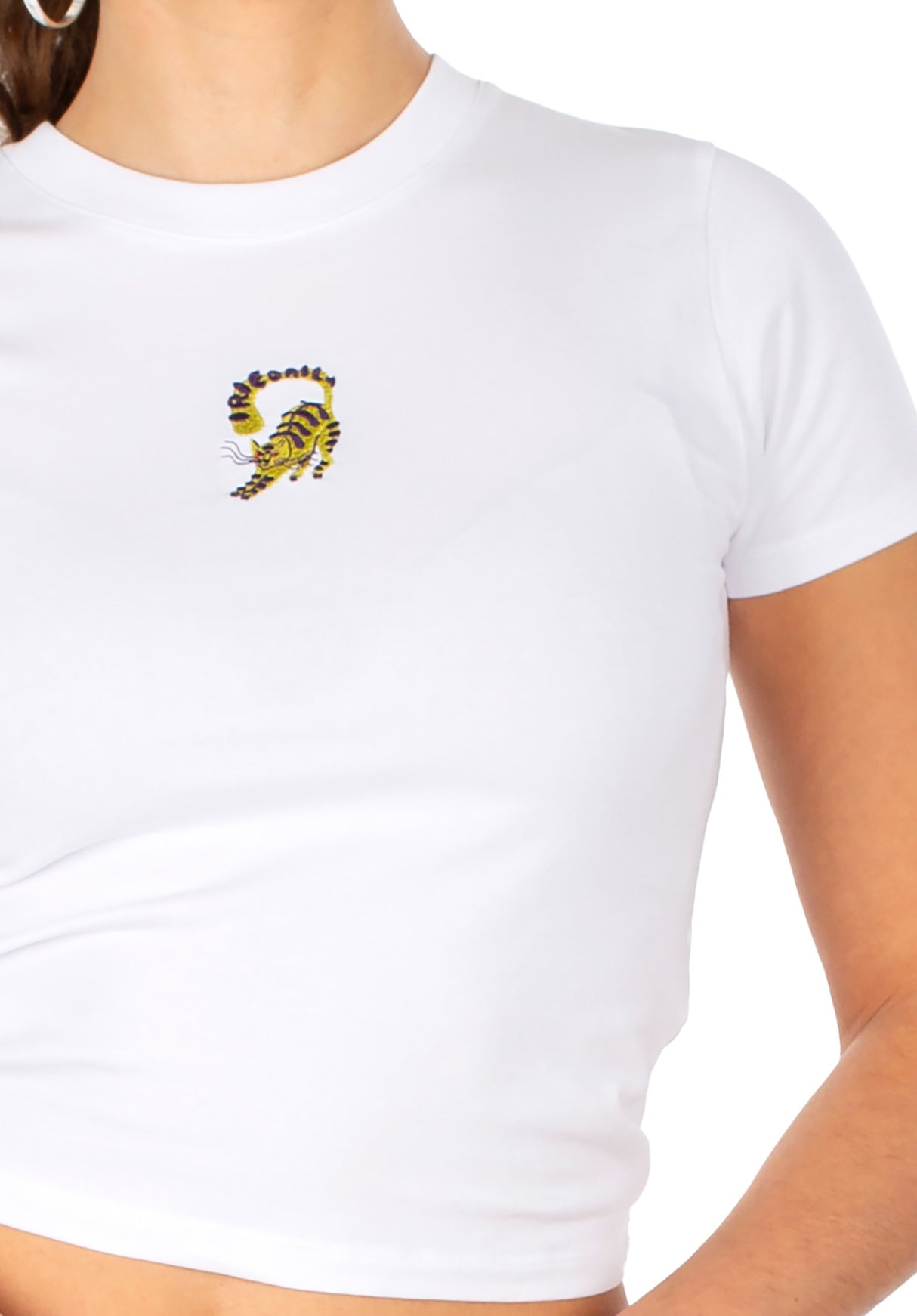 Catty Emb white Rueckenansicht