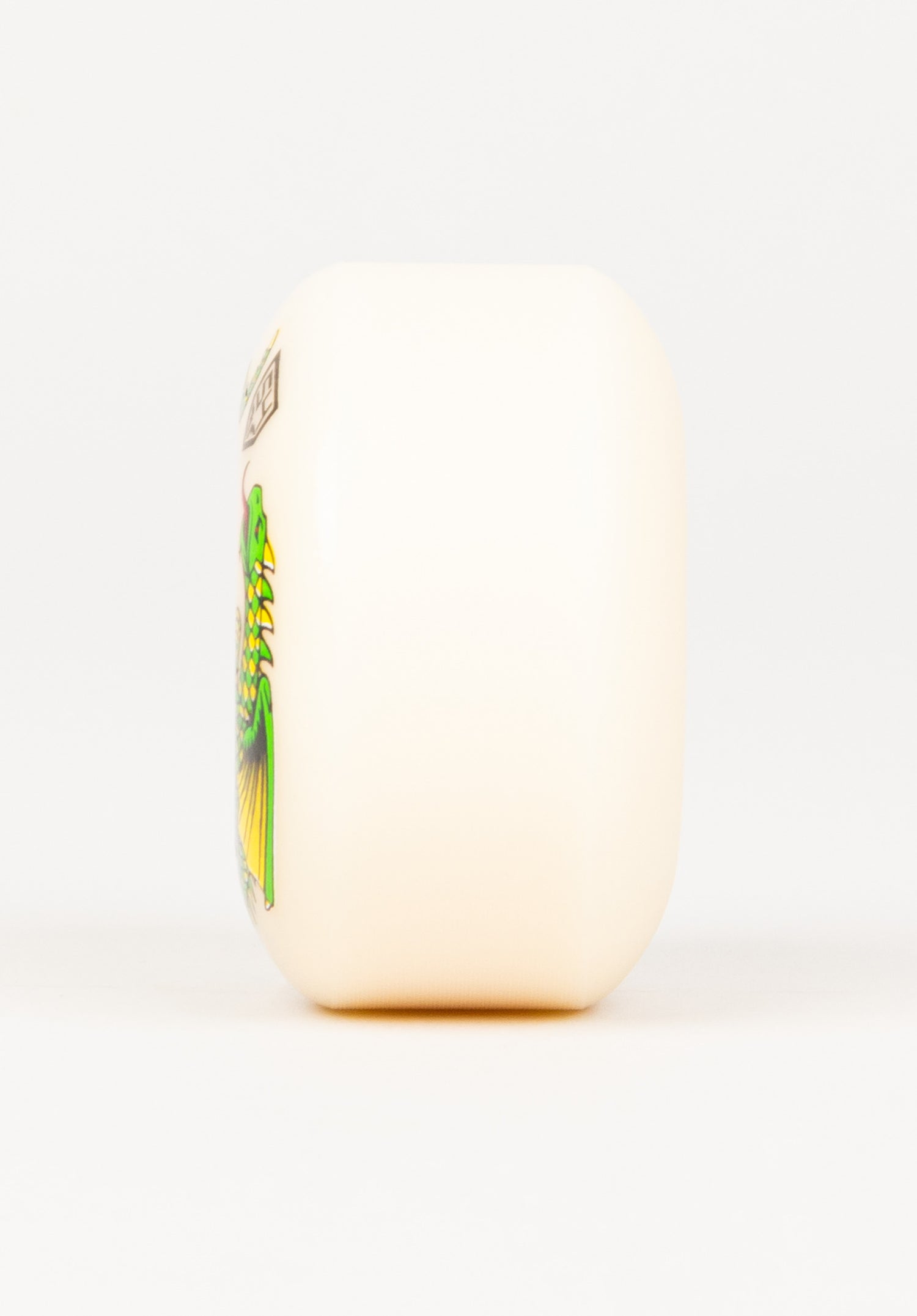 Dragons 93A V1 Standard offwhite Closeup1 Zoom Image