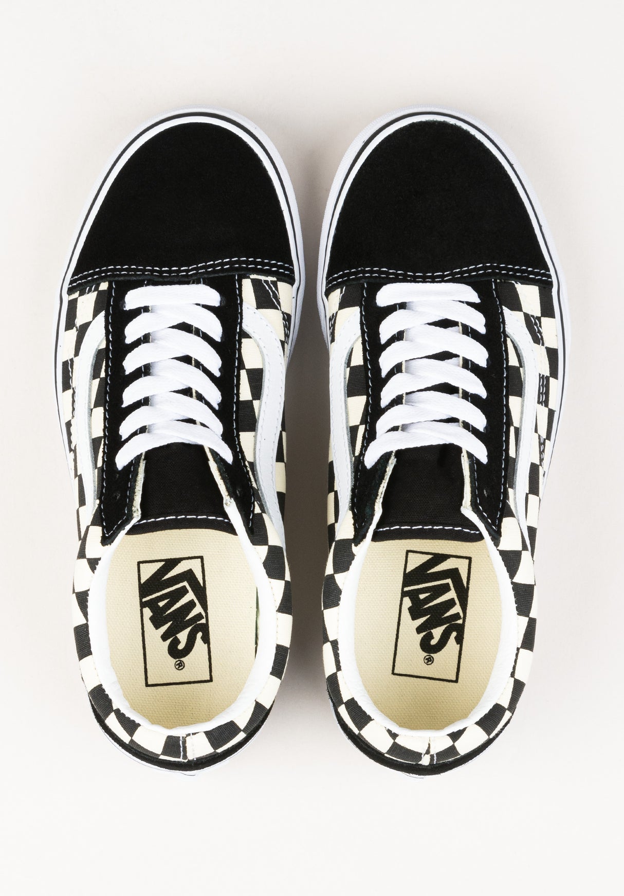 Old Skool primarycheck-black-white Closeup2