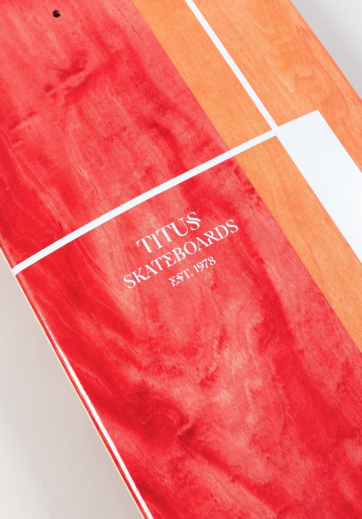 Split Veneer red-orange Close-Up2